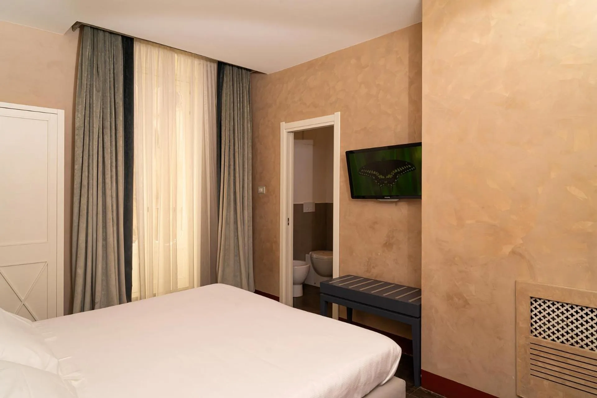 Photo of the whole room, Bed in De Stefano Palace Luxury Hotel