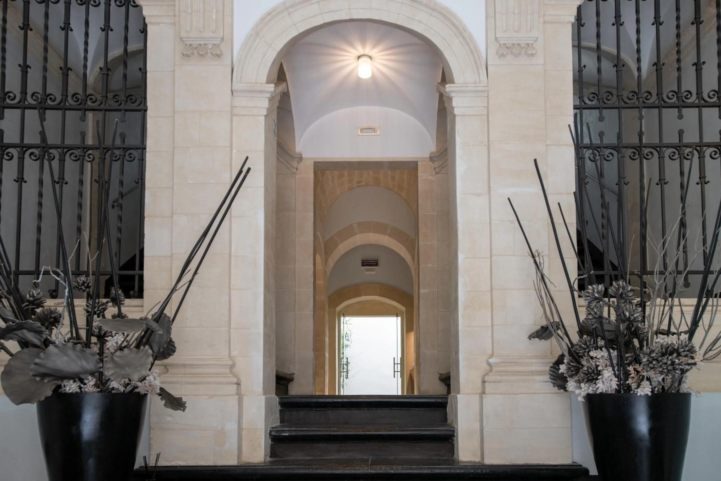 Facade/entrance in De Stefano Palace Luxury Hotel