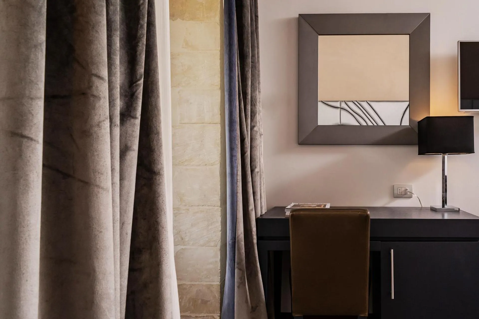 Decorative detail in De Stefano Palace Luxury Hotel