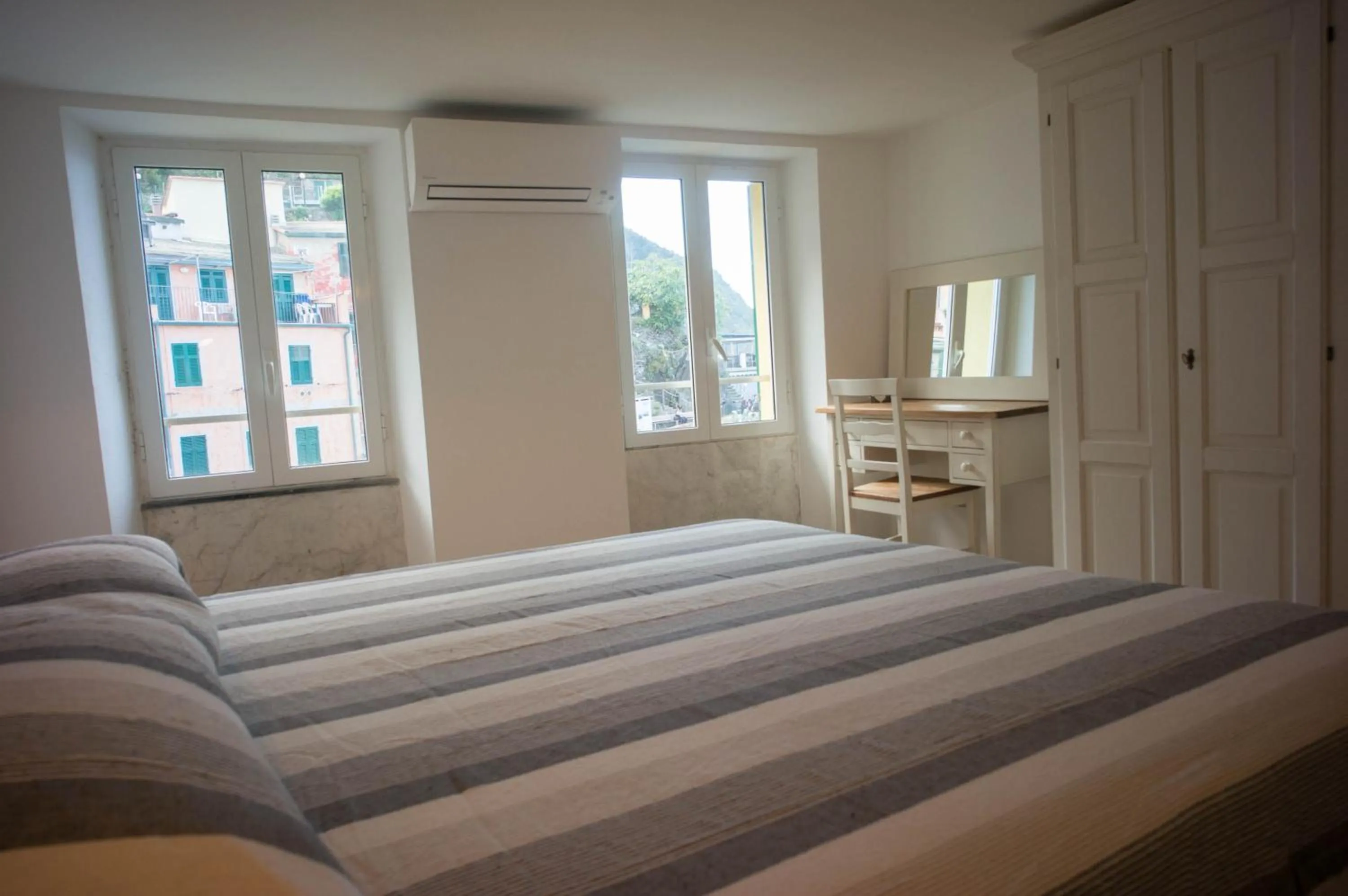 Photo of the whole room, Bed in Scorci Di Mare