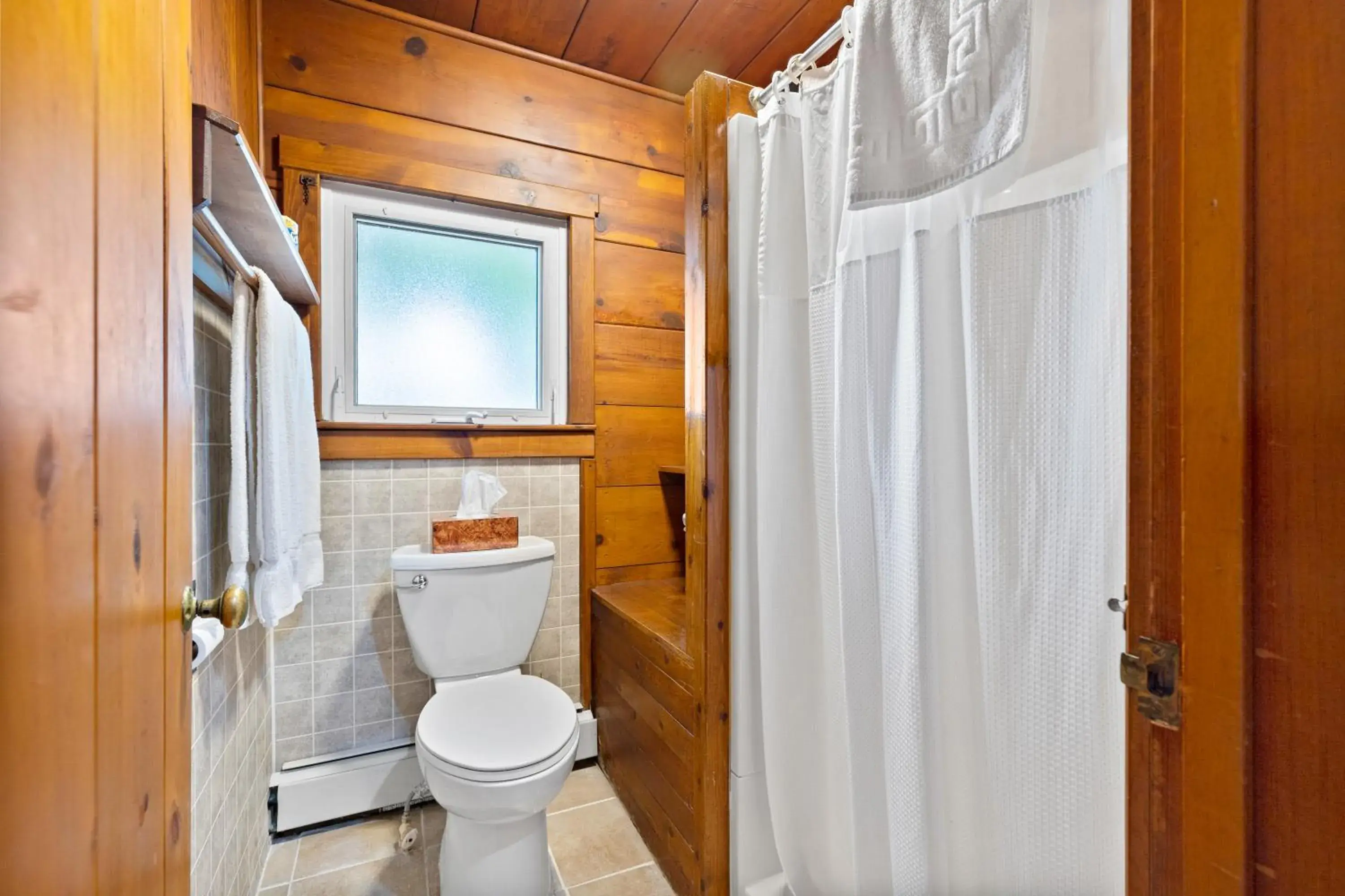 Suite in Lakeview on the Lake Suite in Lakeview on the Lake