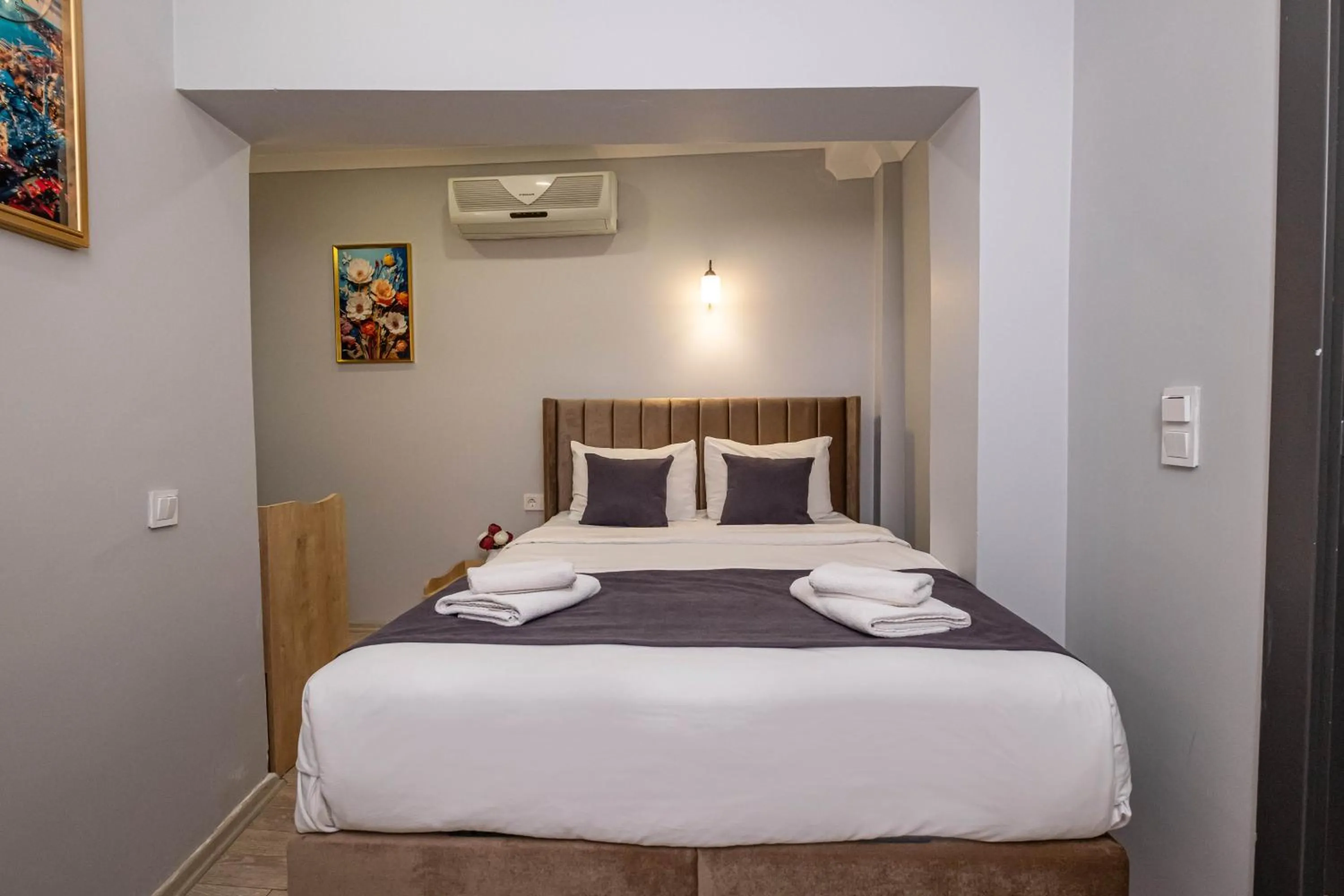 Bed in Family Istanbul Hotel