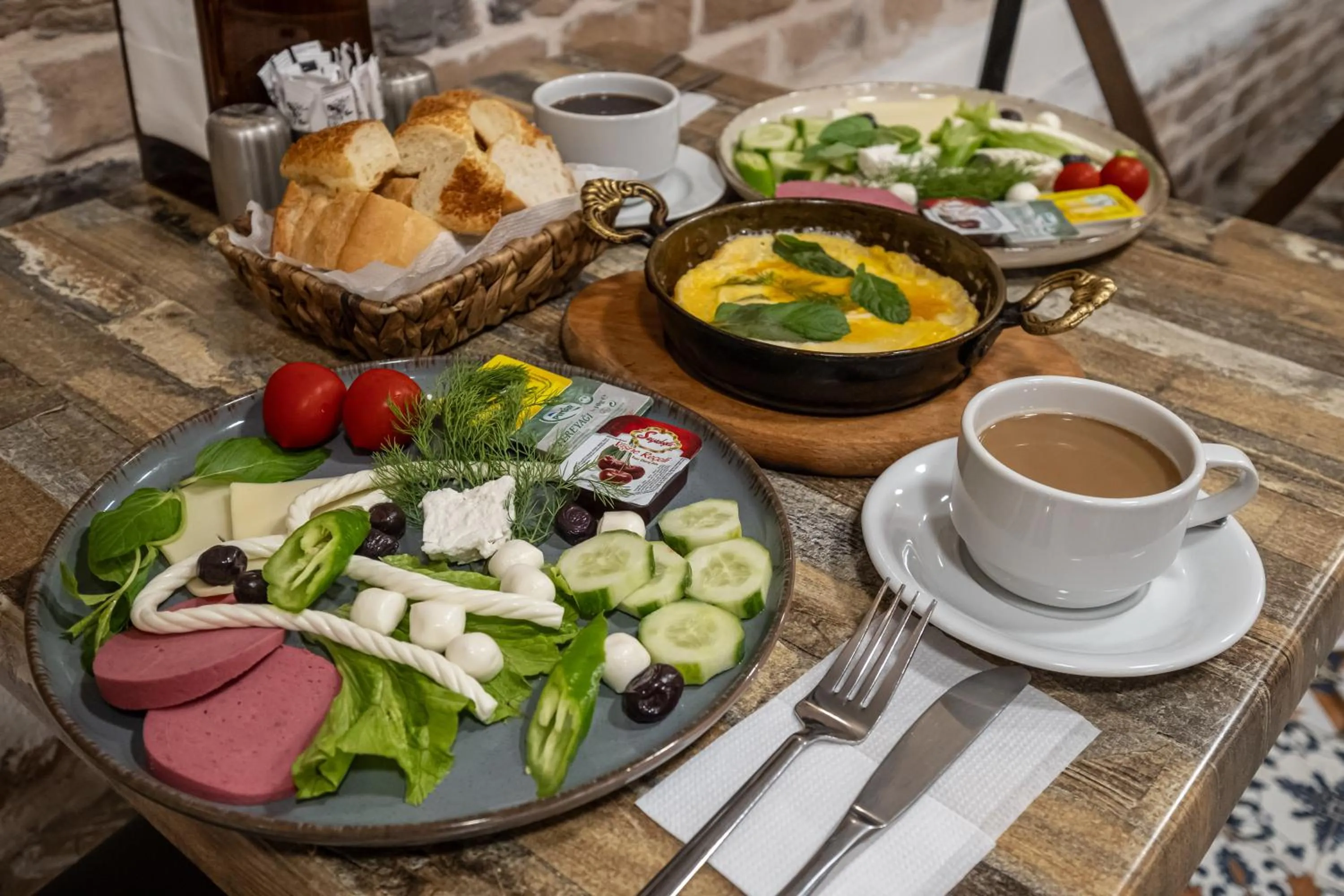 Food in Family Istanbul Hotel