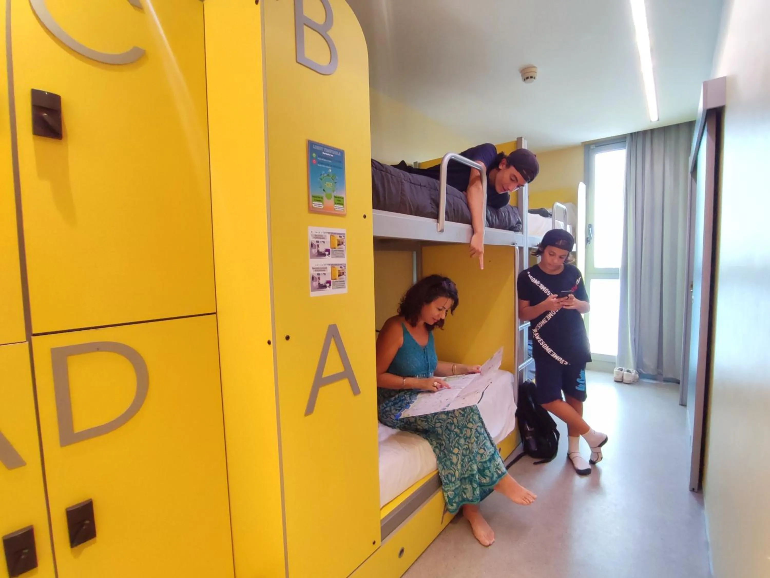 People in Twentytu Hostel Barcelona