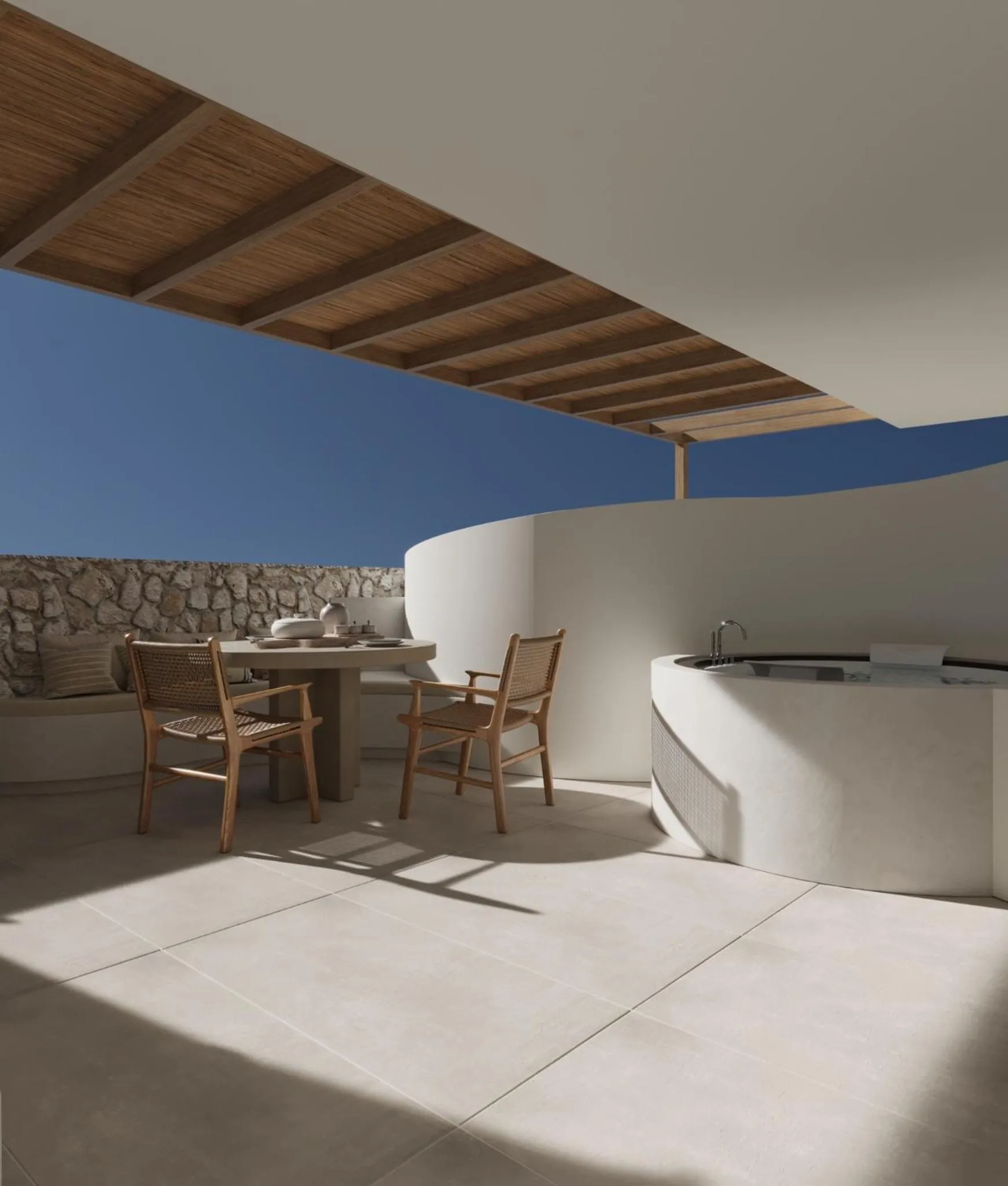 Hot Tub in Tinas Plus Hotel