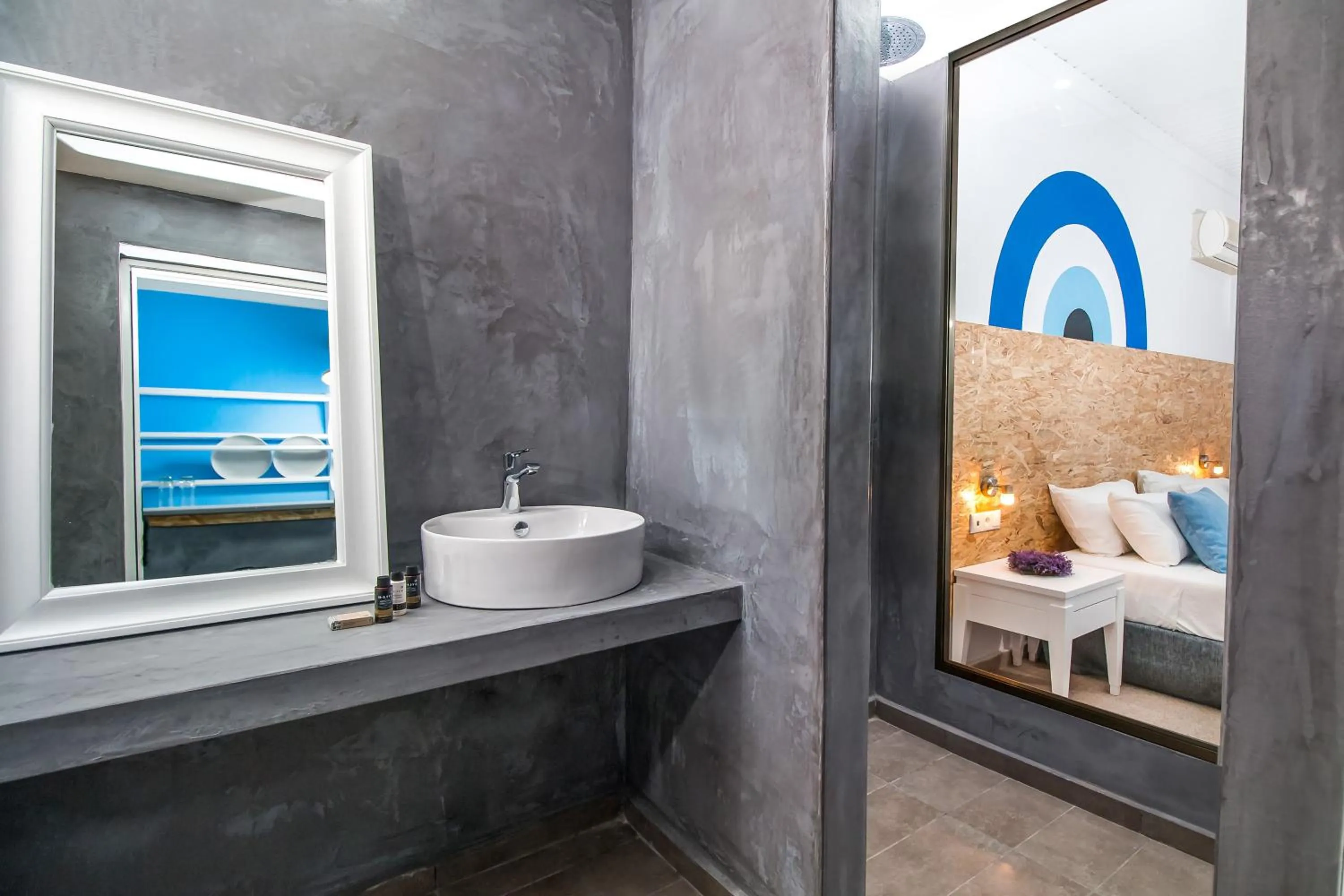 Bathroom in Tinas Plus Hotel