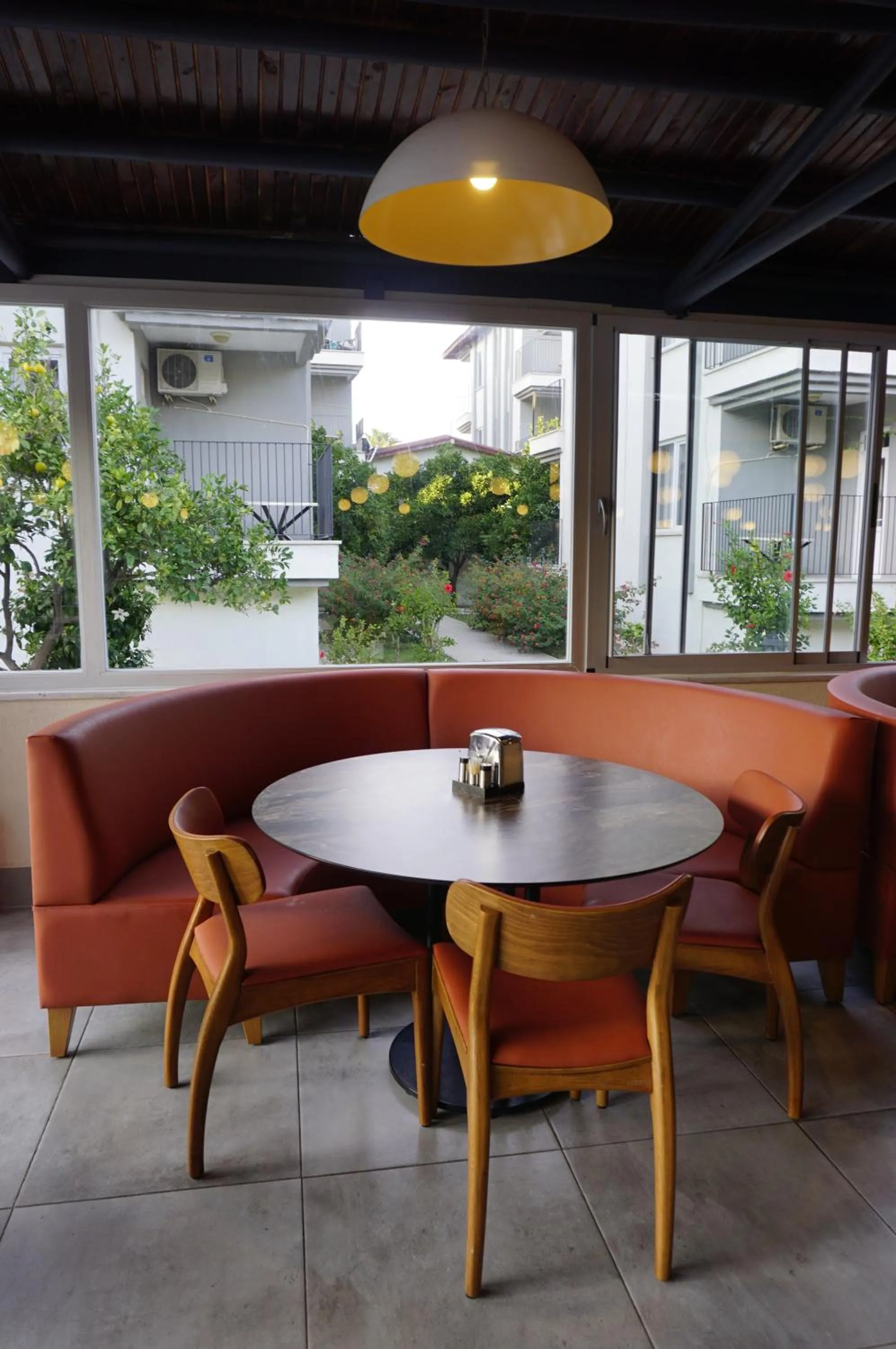 Dining area in Sunlight Garden Hotel