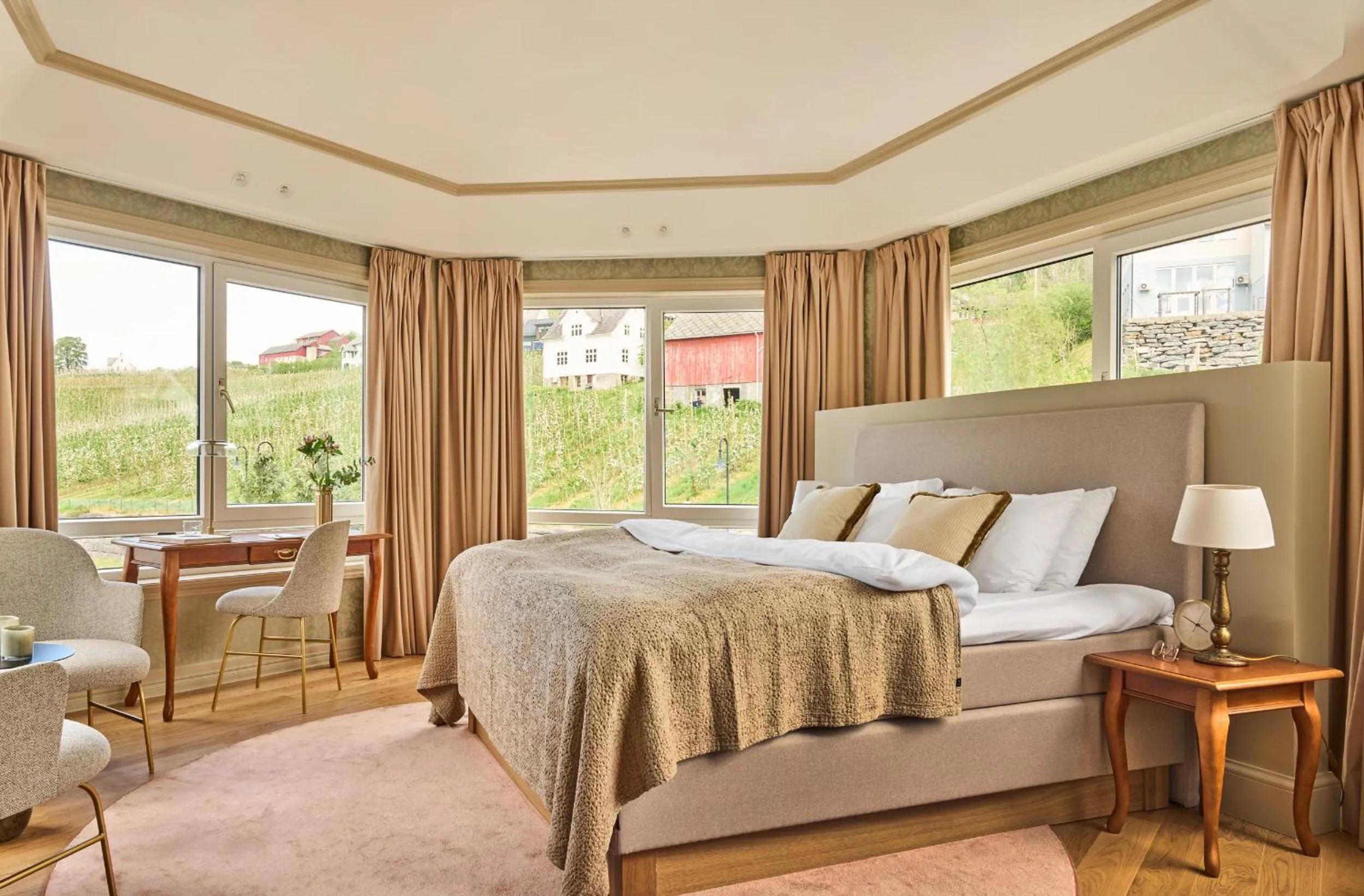 Bed in Hotel Ullensvang