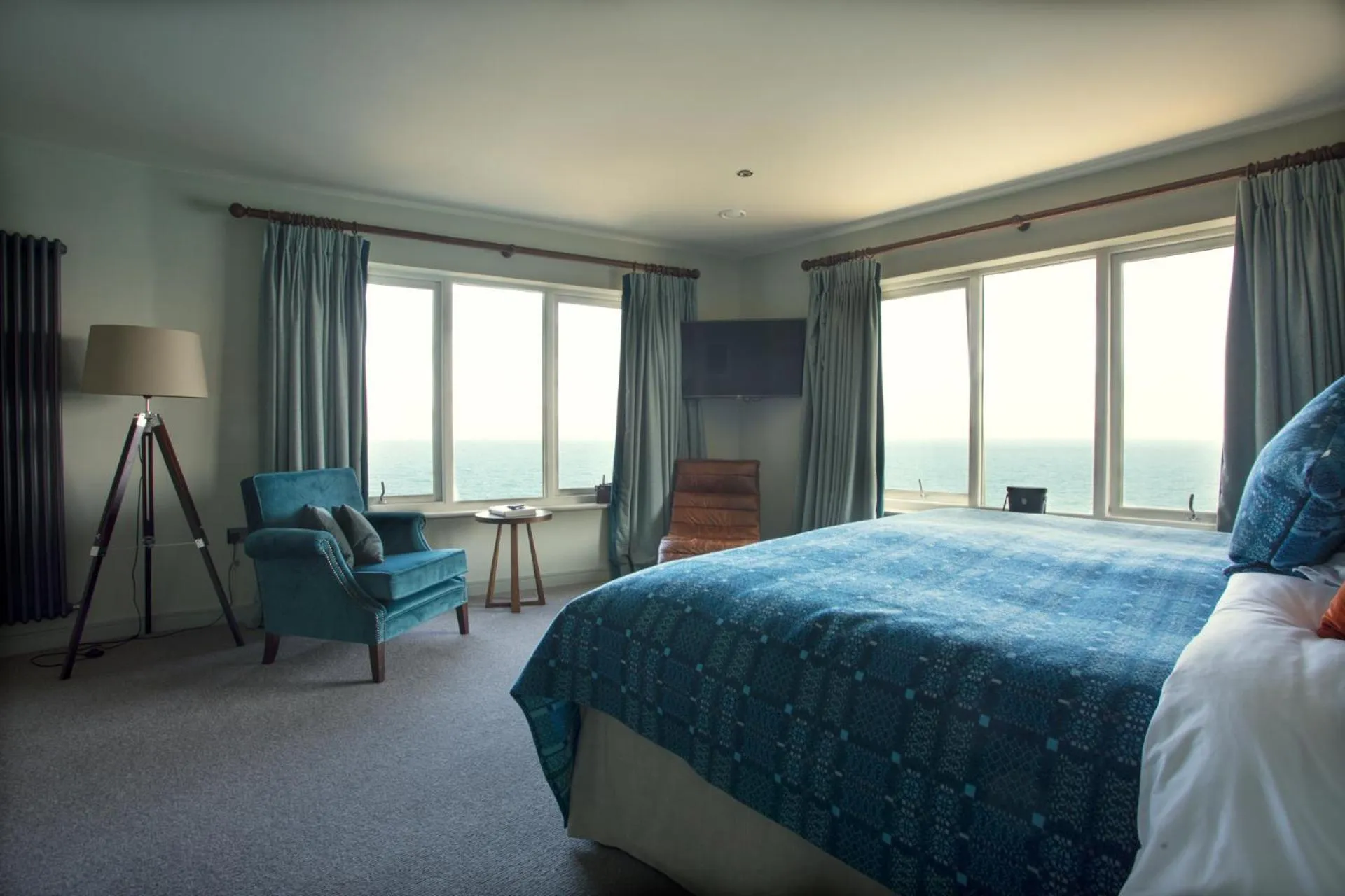 Bed in The Lewinnick Lodge