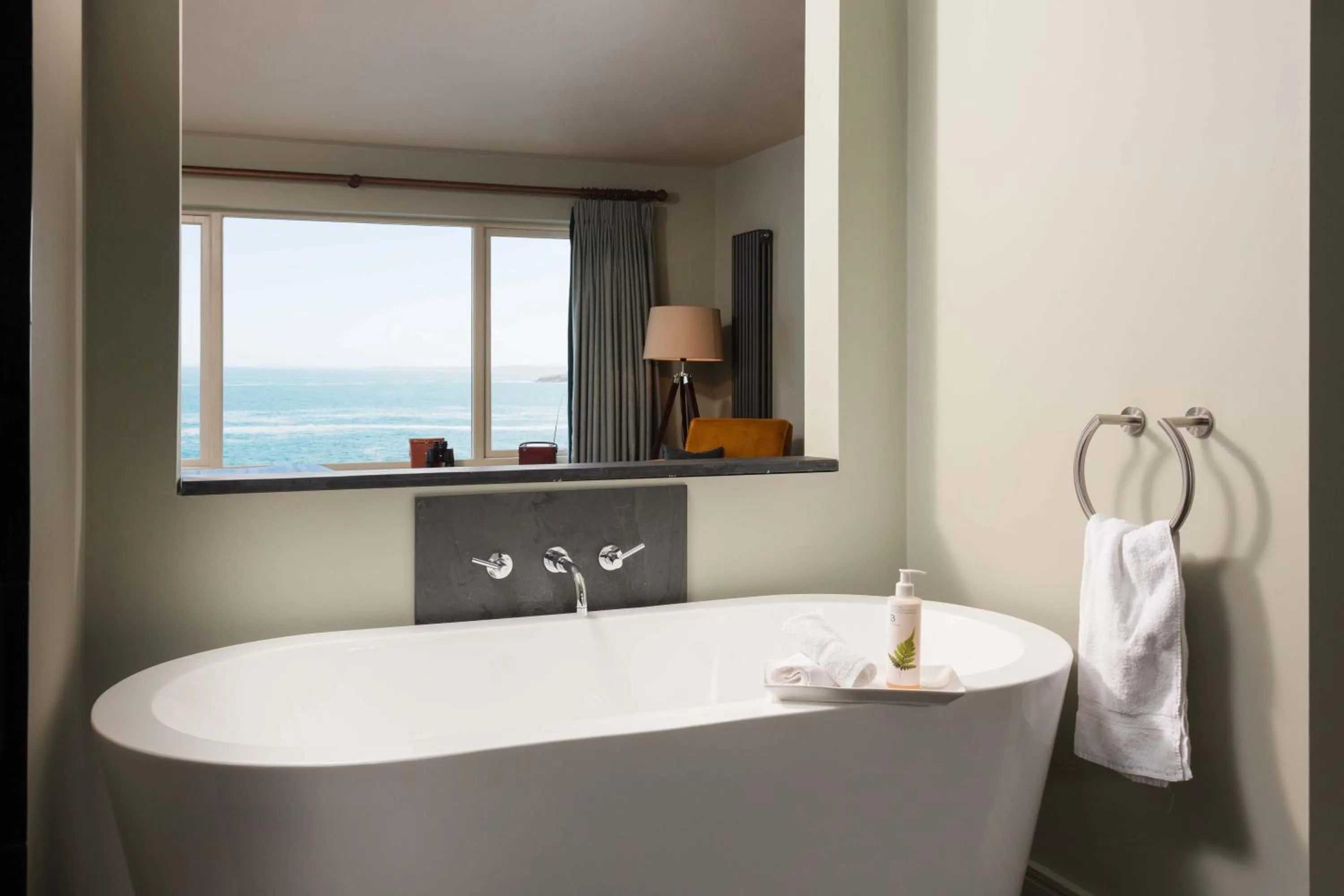 Bathroom in The Lewinnick Lodge