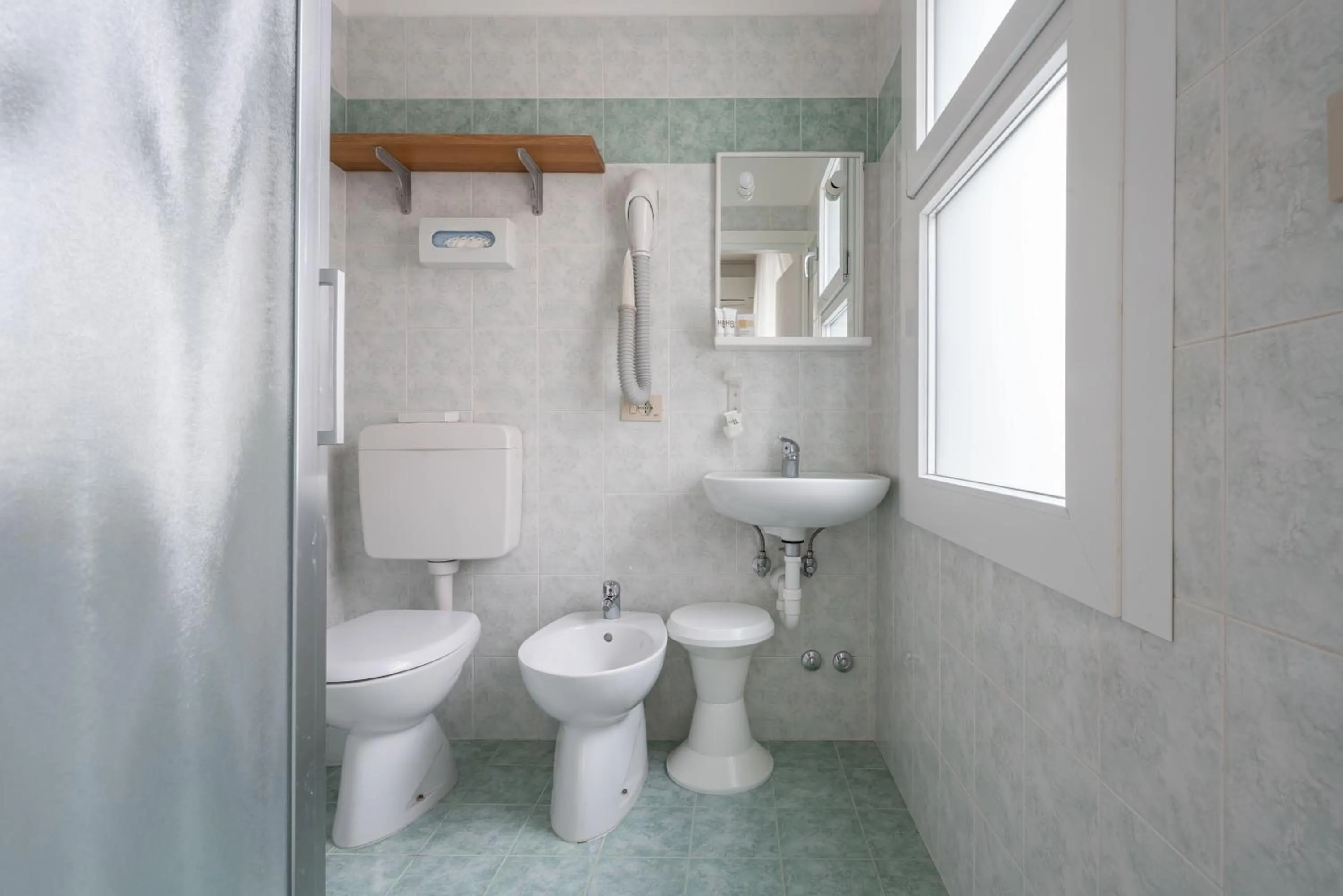 Bathroom in Hotel Boston 3 Stelle Superior Frontemare