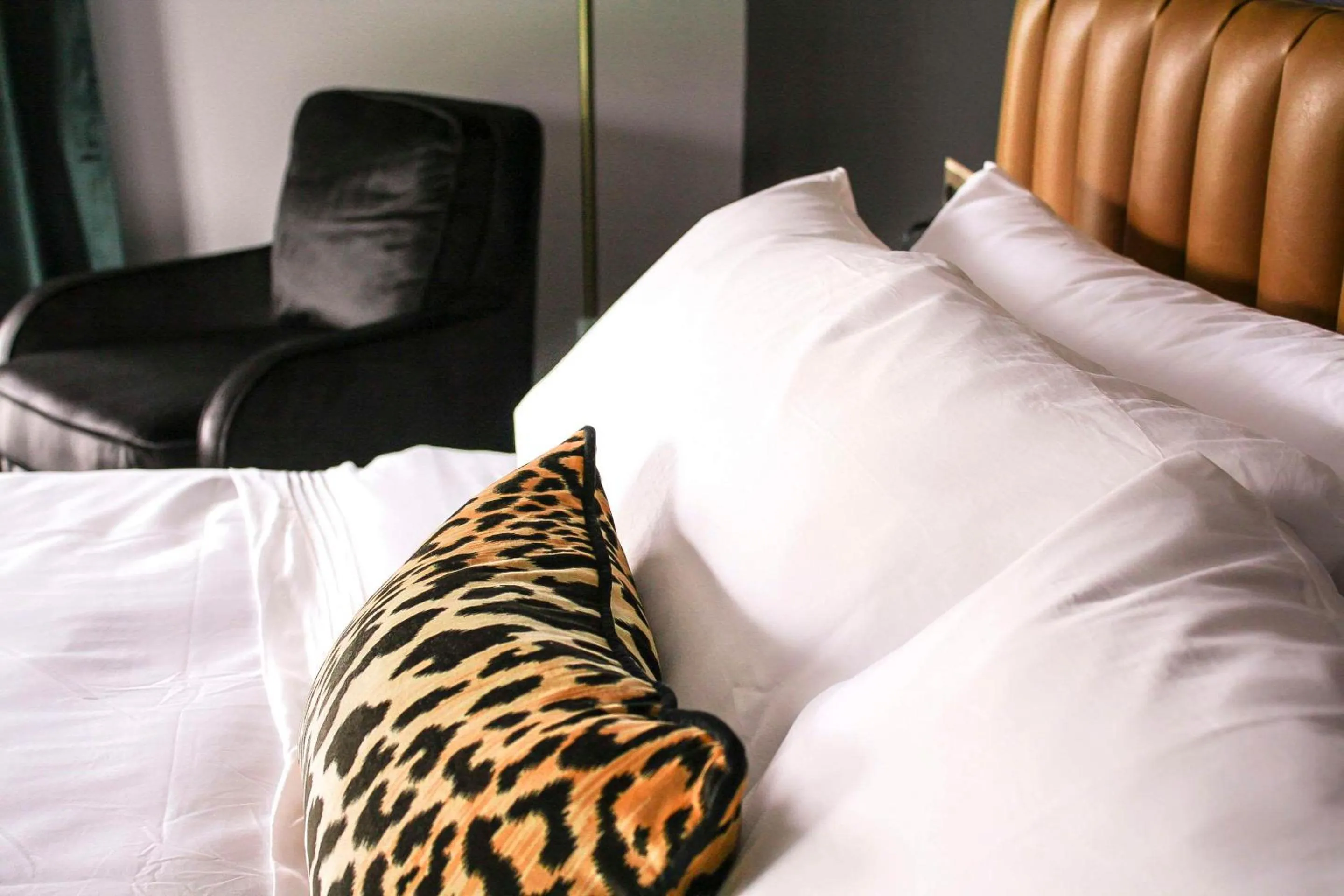 Bedroom, Bed in The Inn Hotel, Ascend Hotel Collection