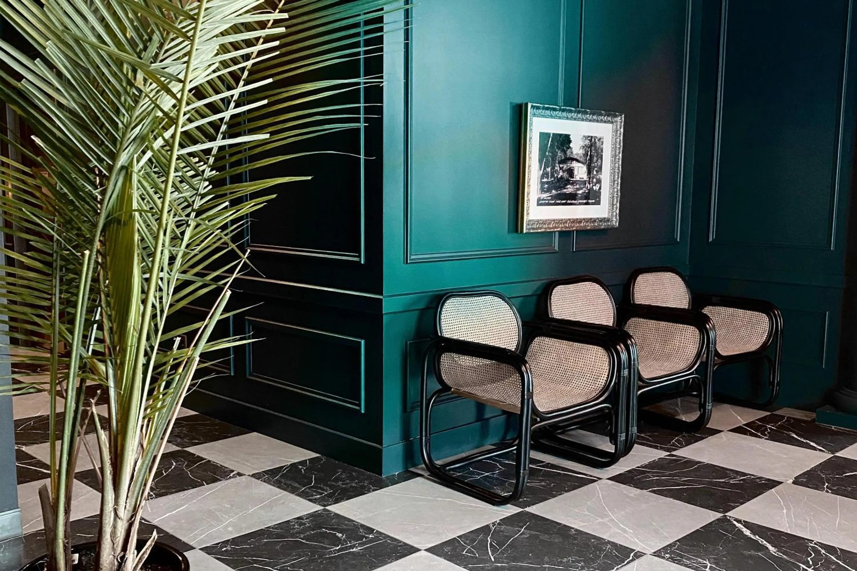 Lobby or reception in The Inn Hotel Lake Okoboji, an Ascend Collection Hotel