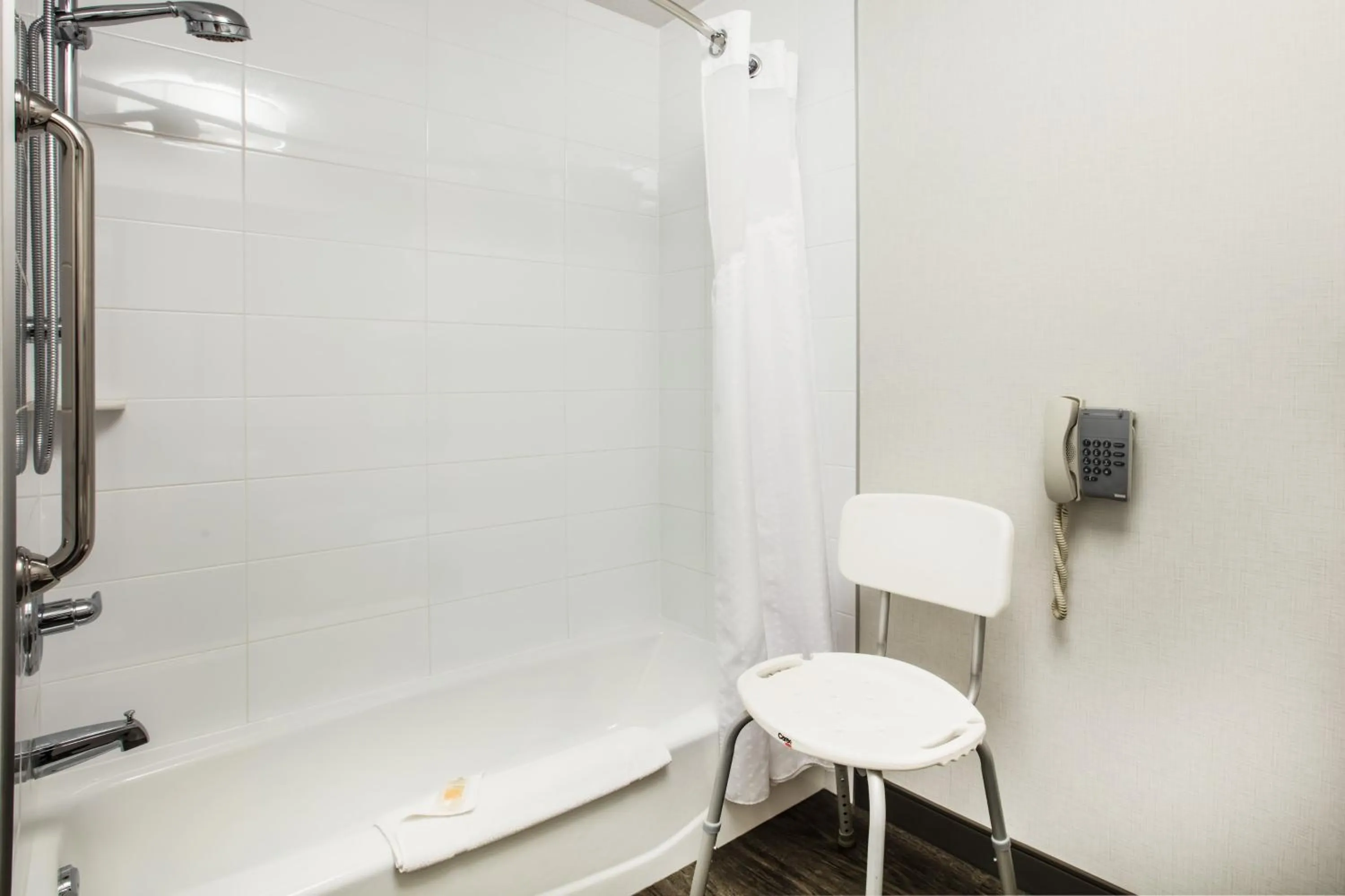 Bathroom in Holiday Inn & Suites Grande Prairie by IHG