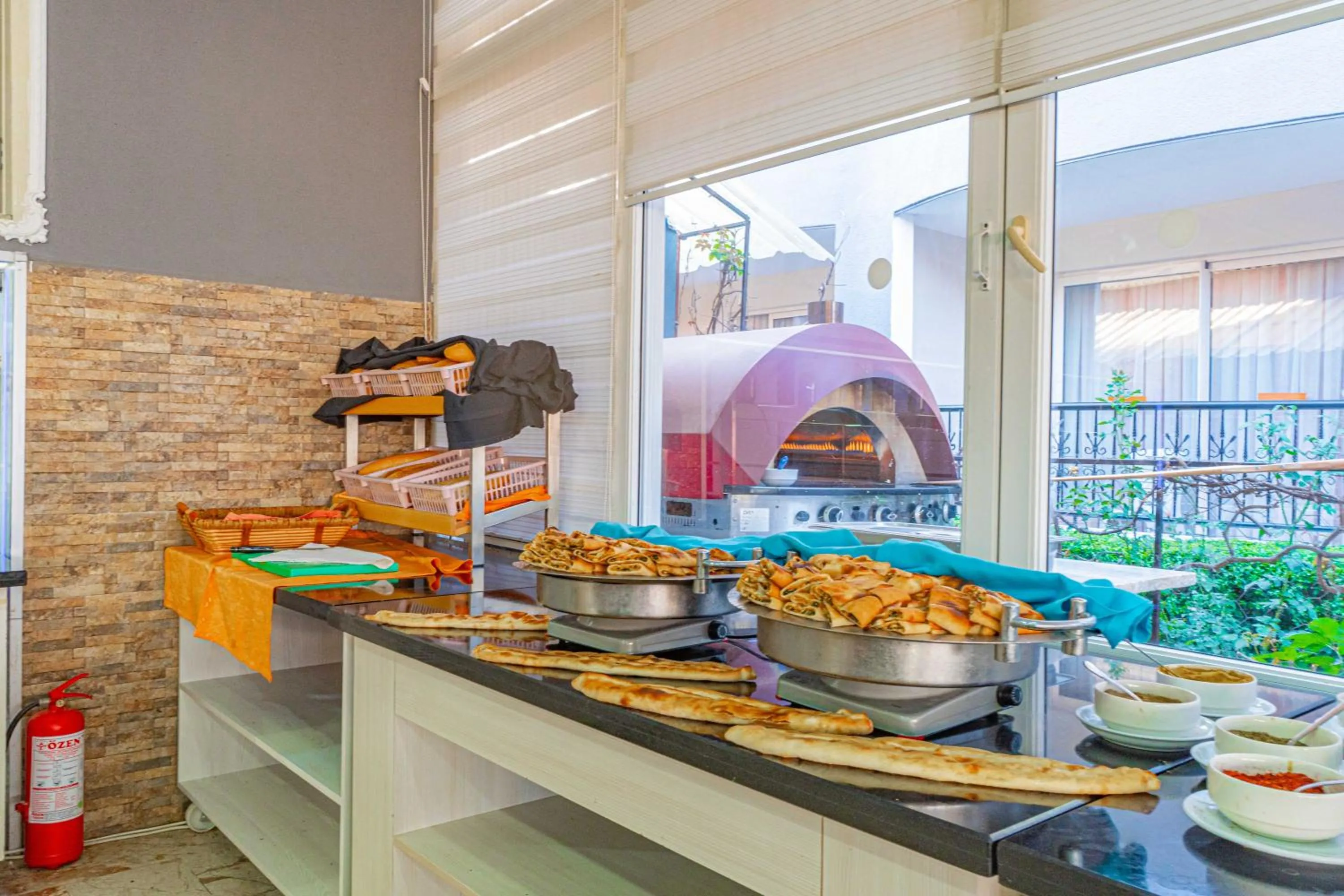 Food and drinks in Sayanora Hotel - All Inclusive