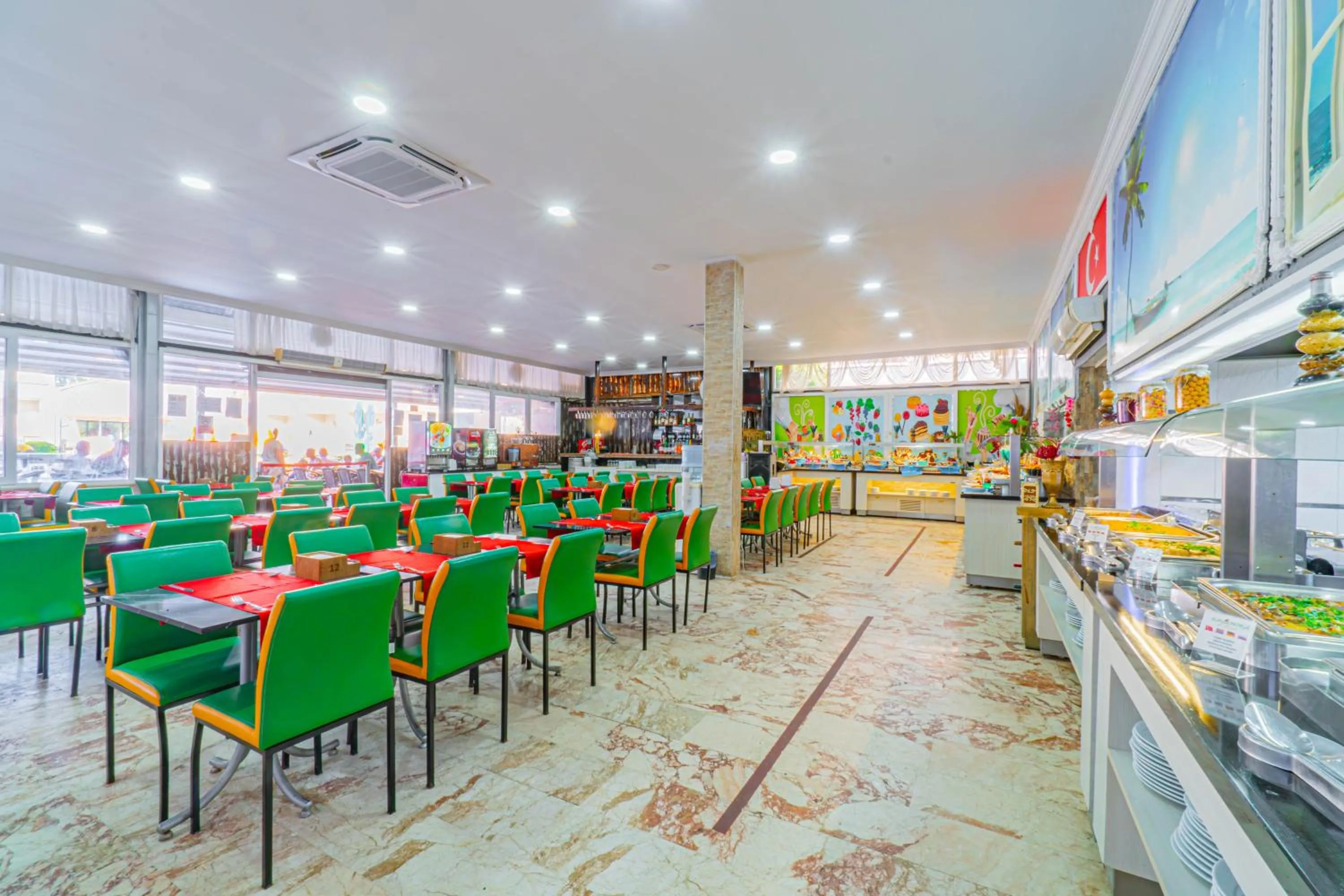 Restaurant/places to eat in Sayanora Hotel - All Inclusive