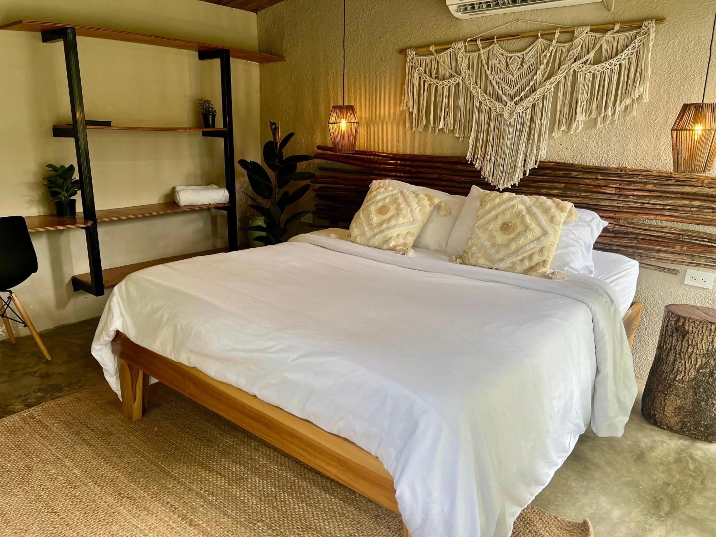 Bed in Costeño River Minca