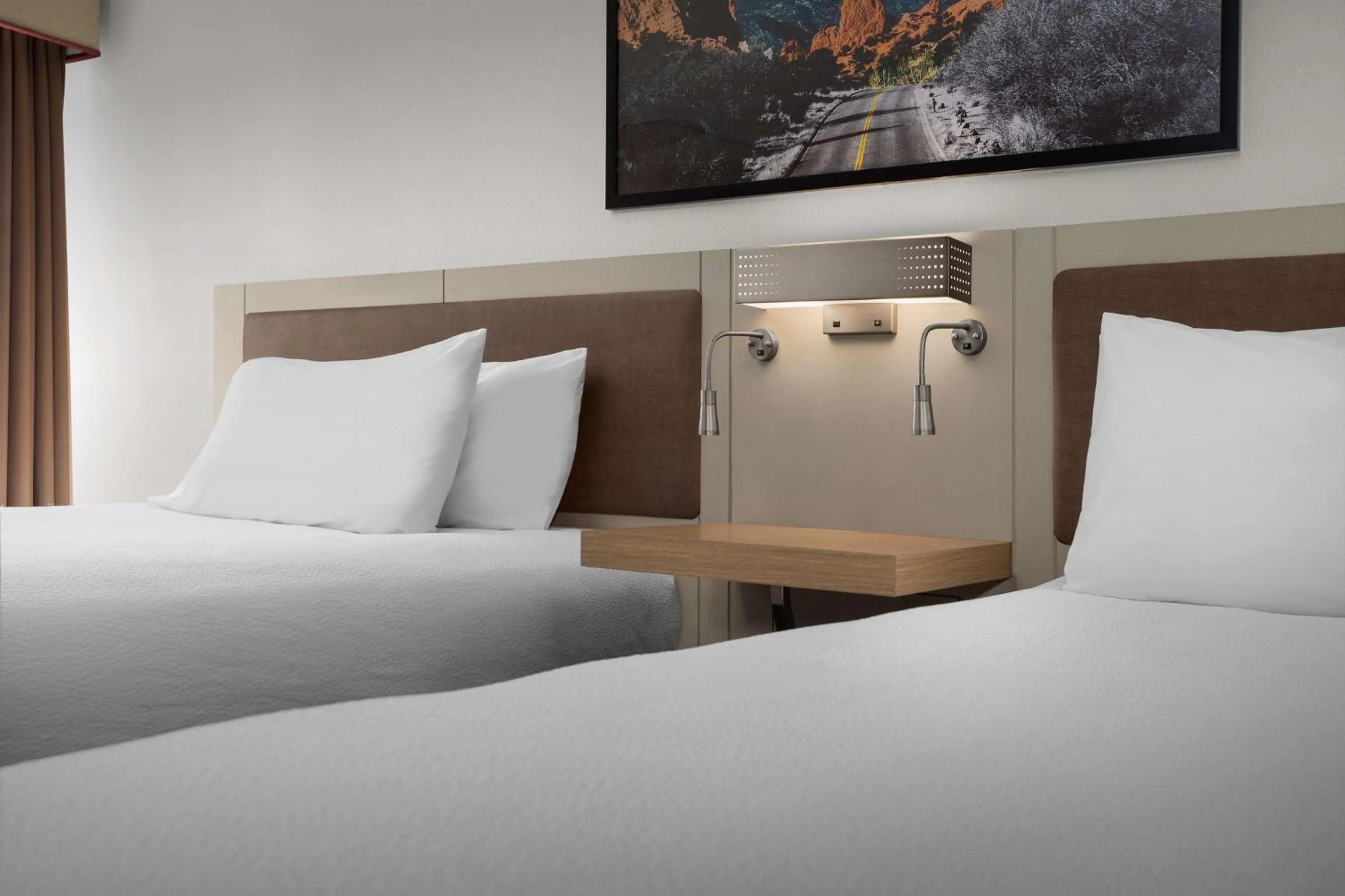 Bed in Hilton Garden Inn Colorado Springs North