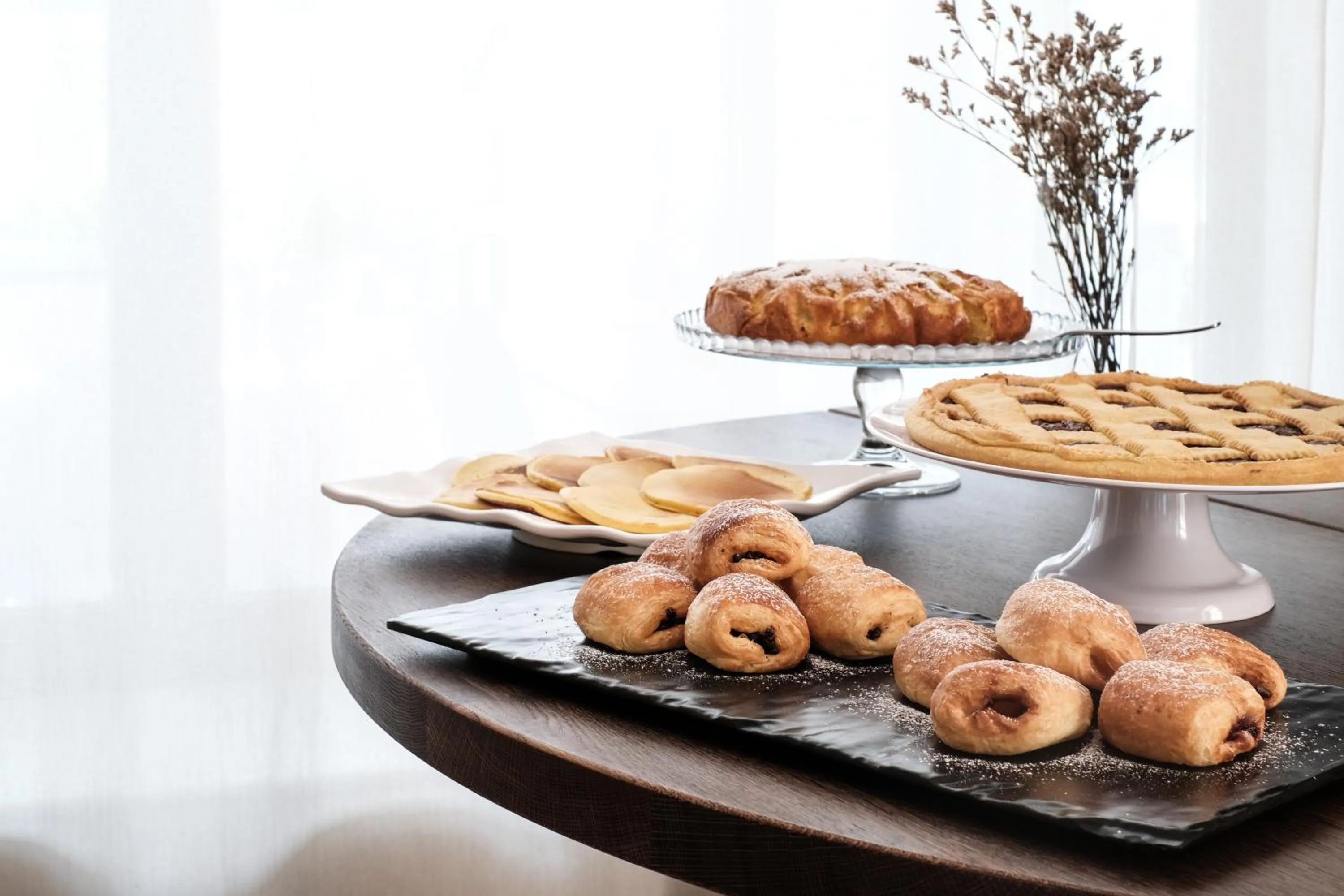 Food and drinks in Hotel Thea