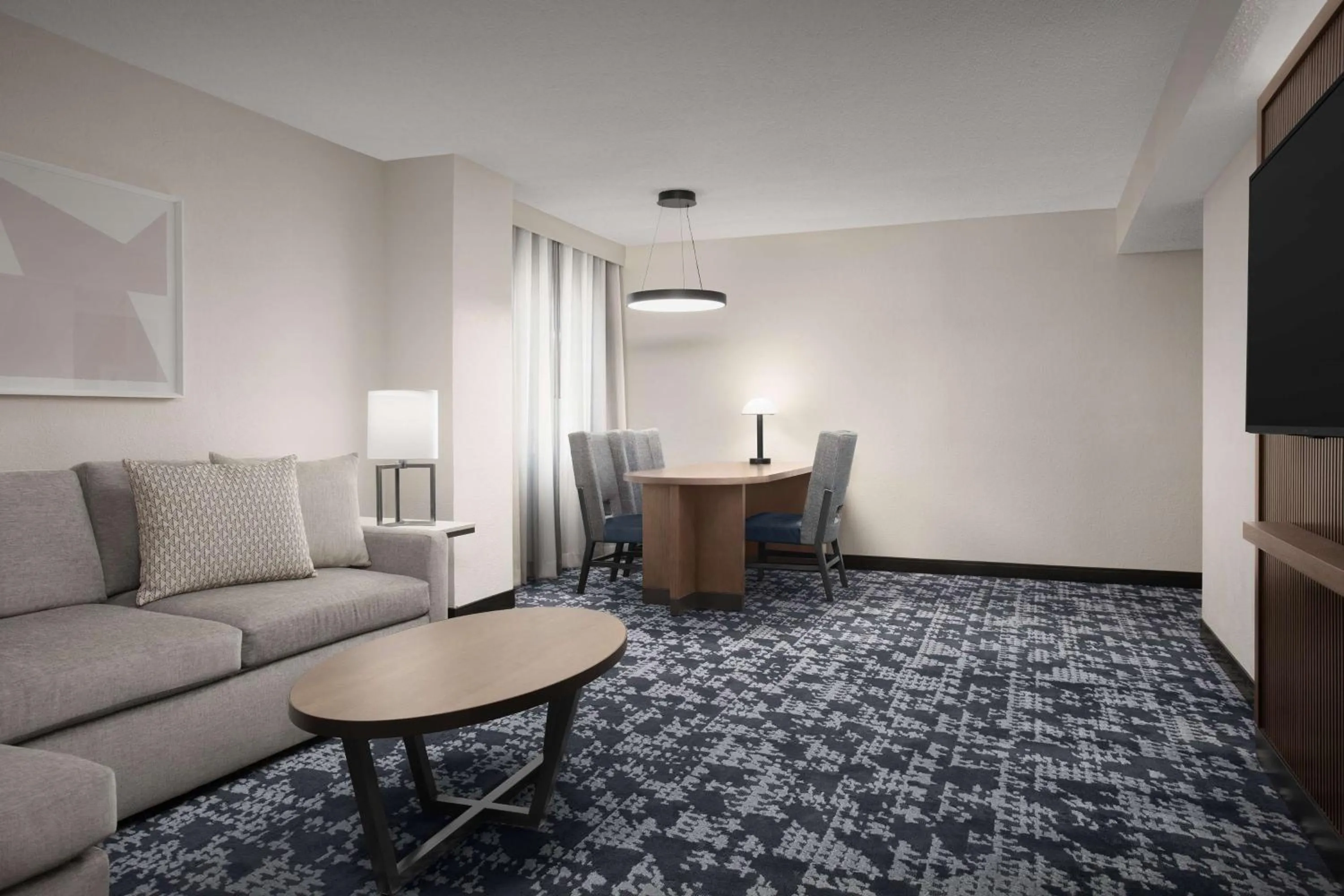 Bedroom in Embassy Suites by Hilton Dallas Near the Galleria