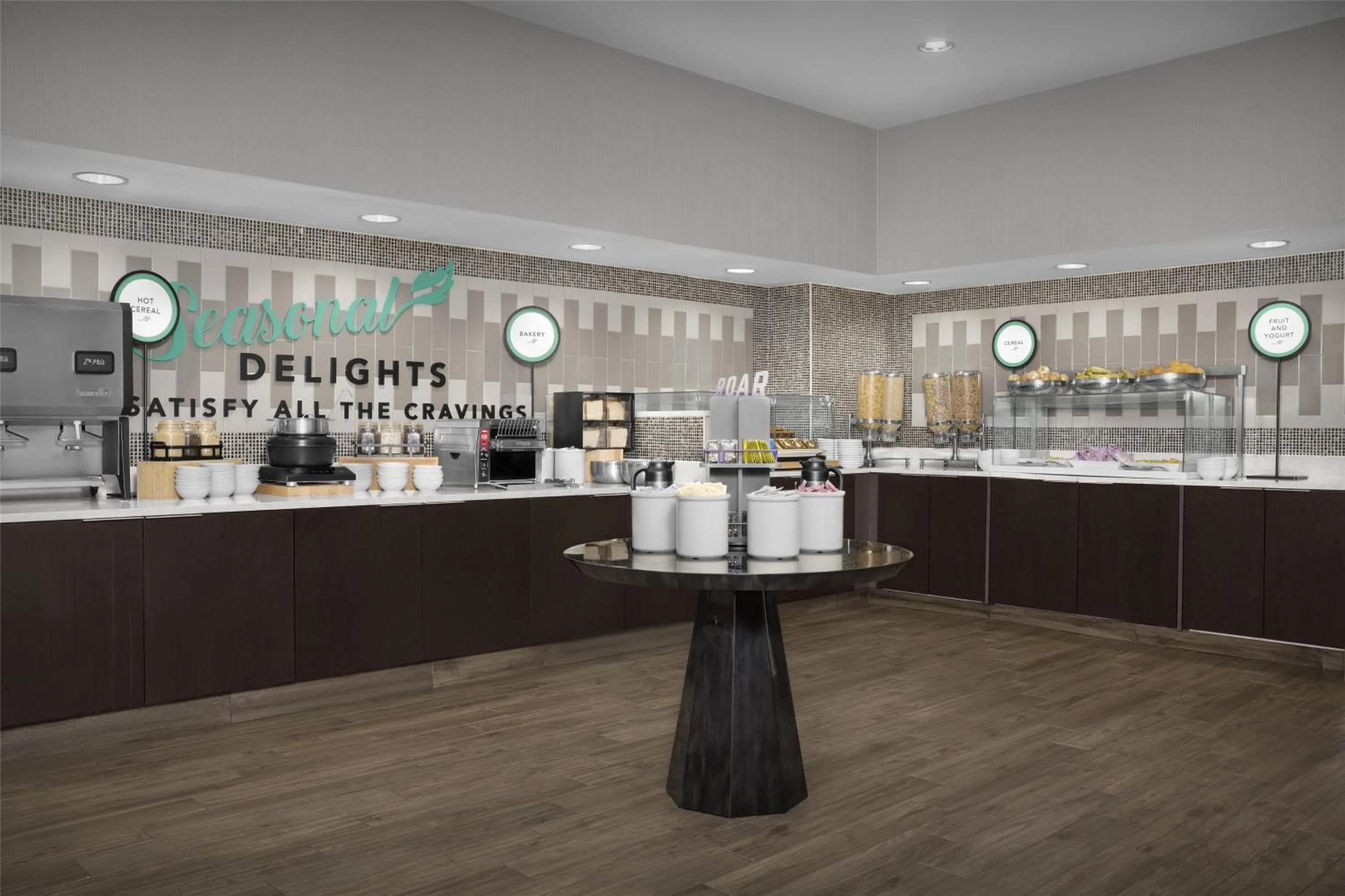 Breakfast in Embassy Suites by Hilton Dallas Near the Galleria