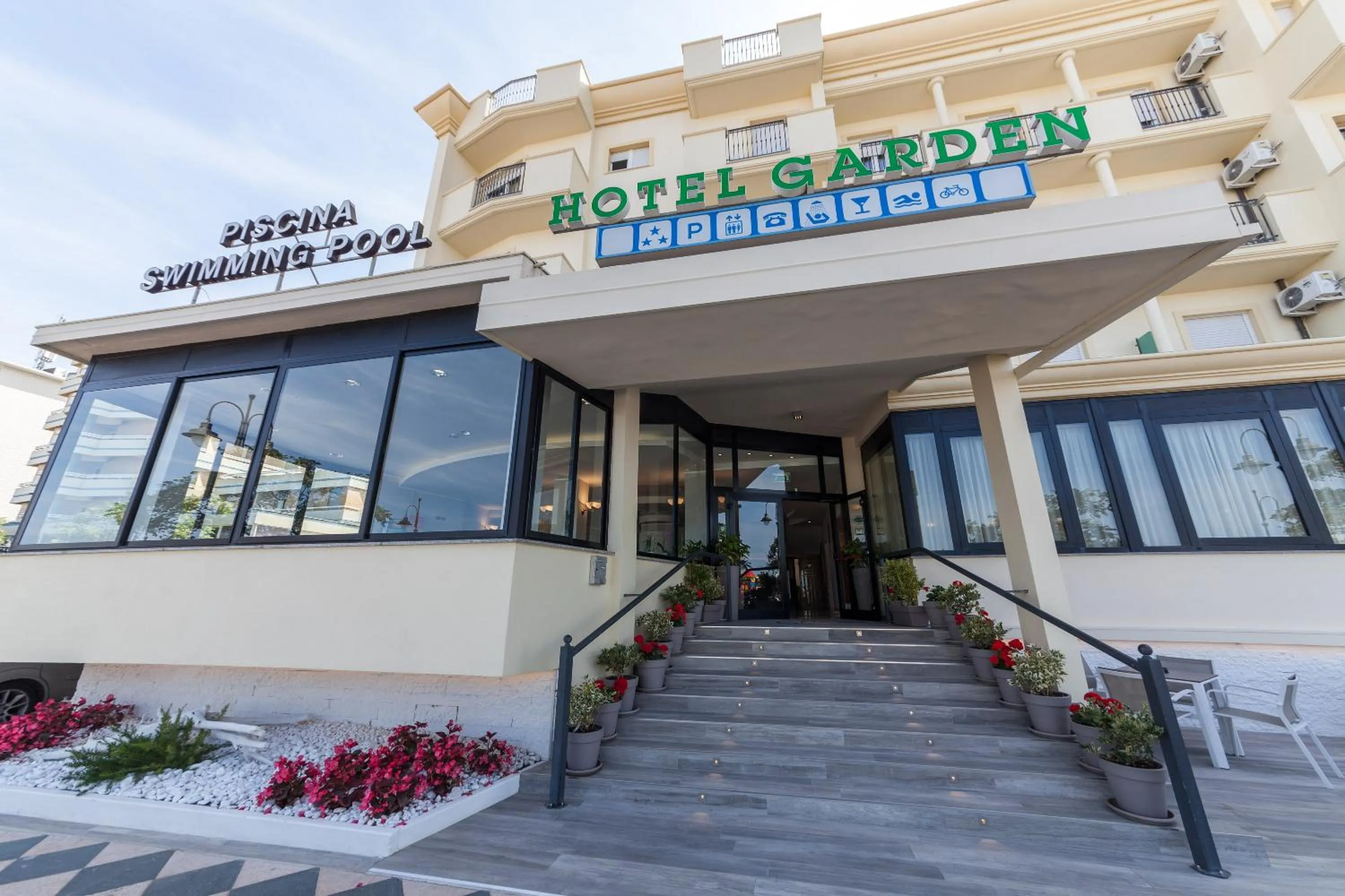 Facade/entrance in Hotel Garden