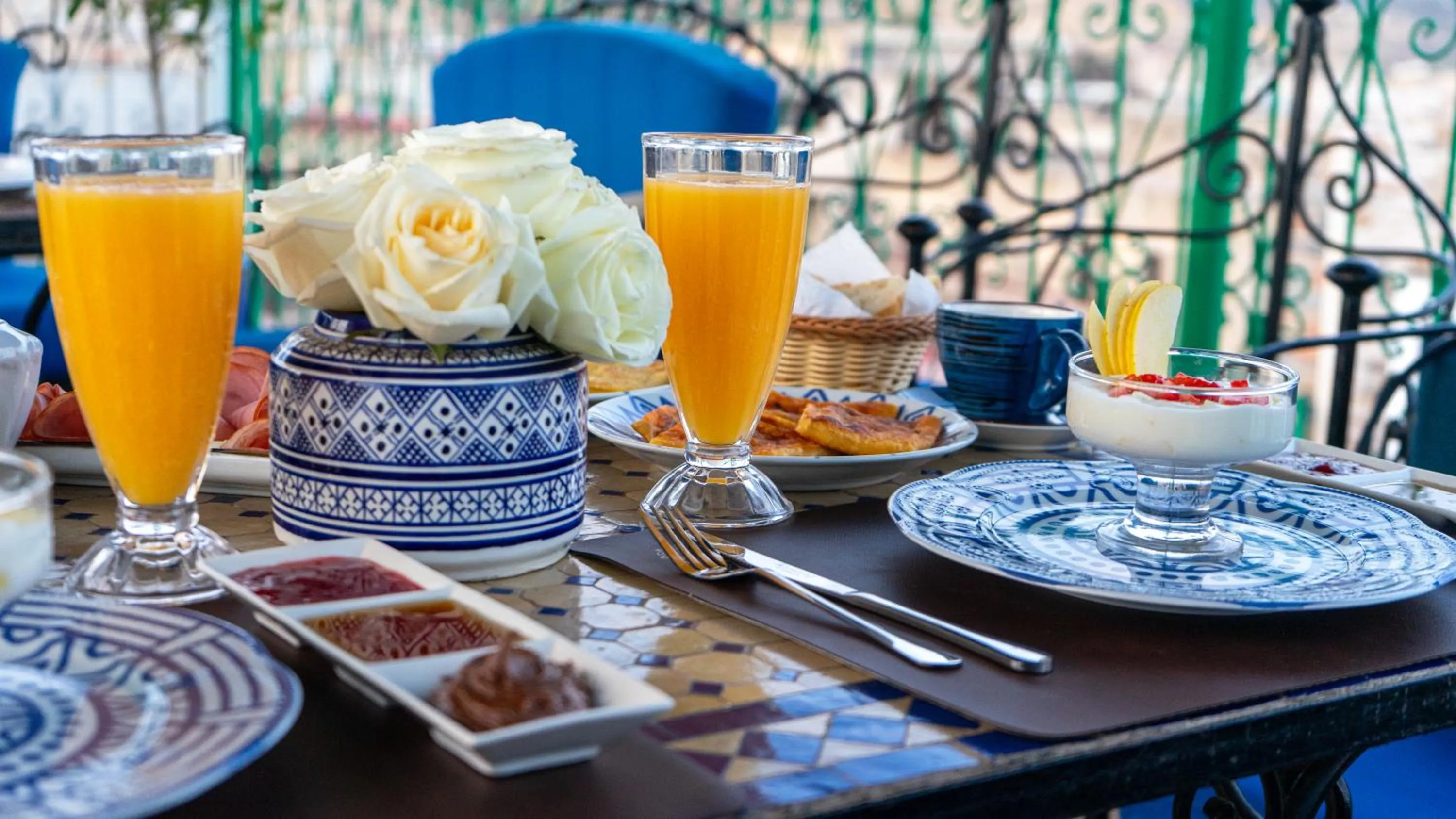 Food and drinks in Riad Dar El Ouedghiri