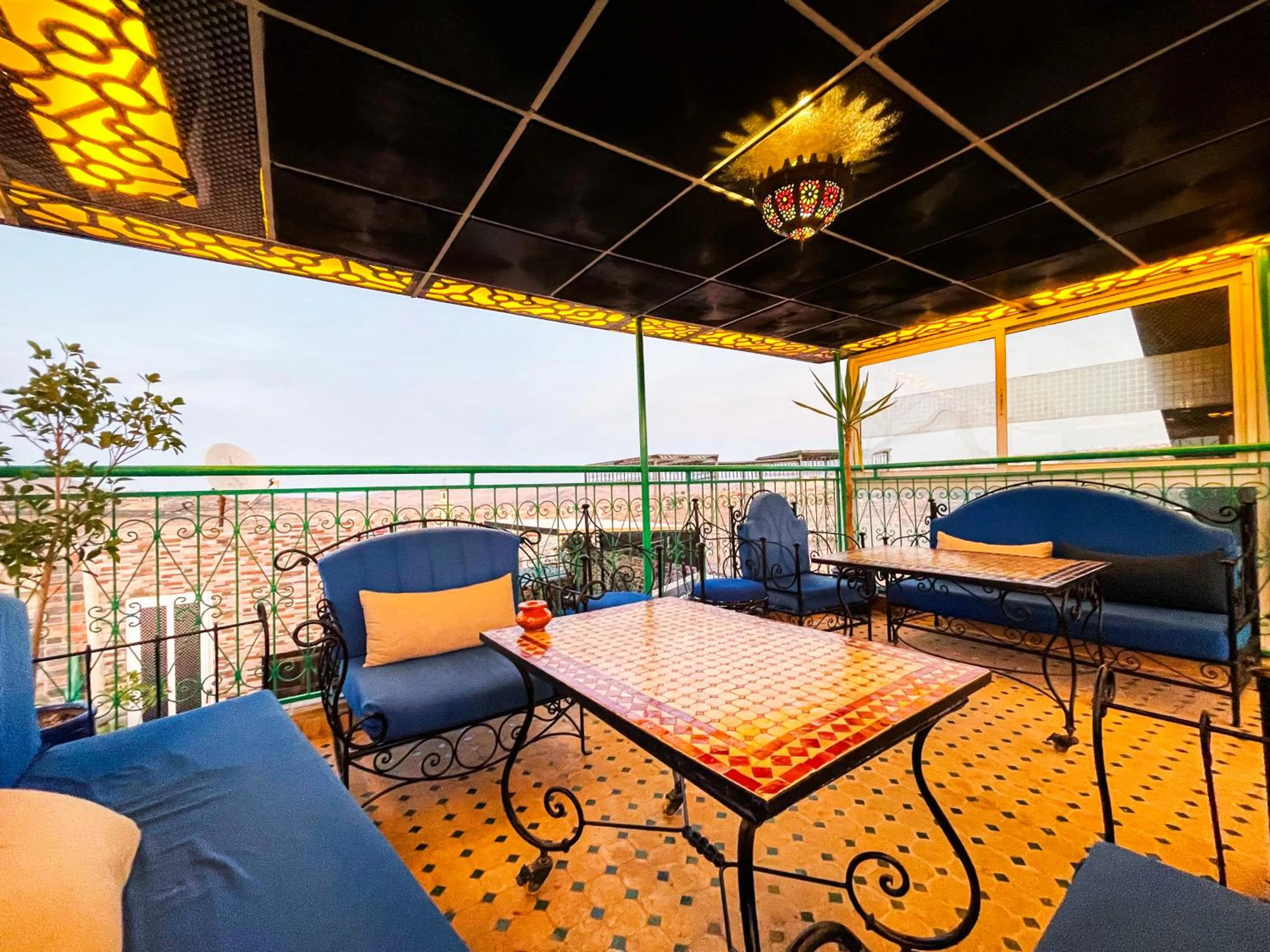 Day in Riad Dar El Ouedghiri