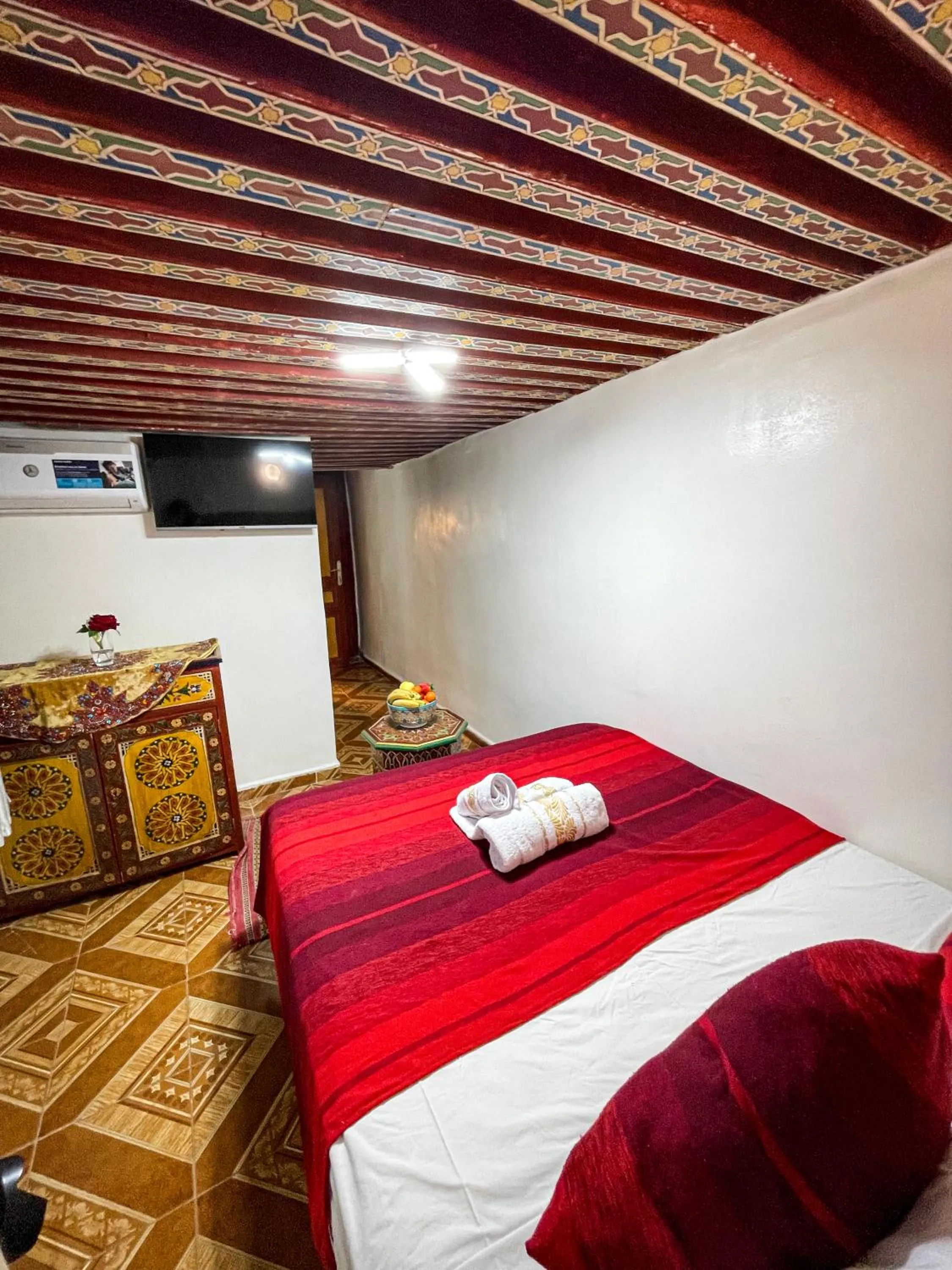 Bed in Riad Dar El Ouedghiri