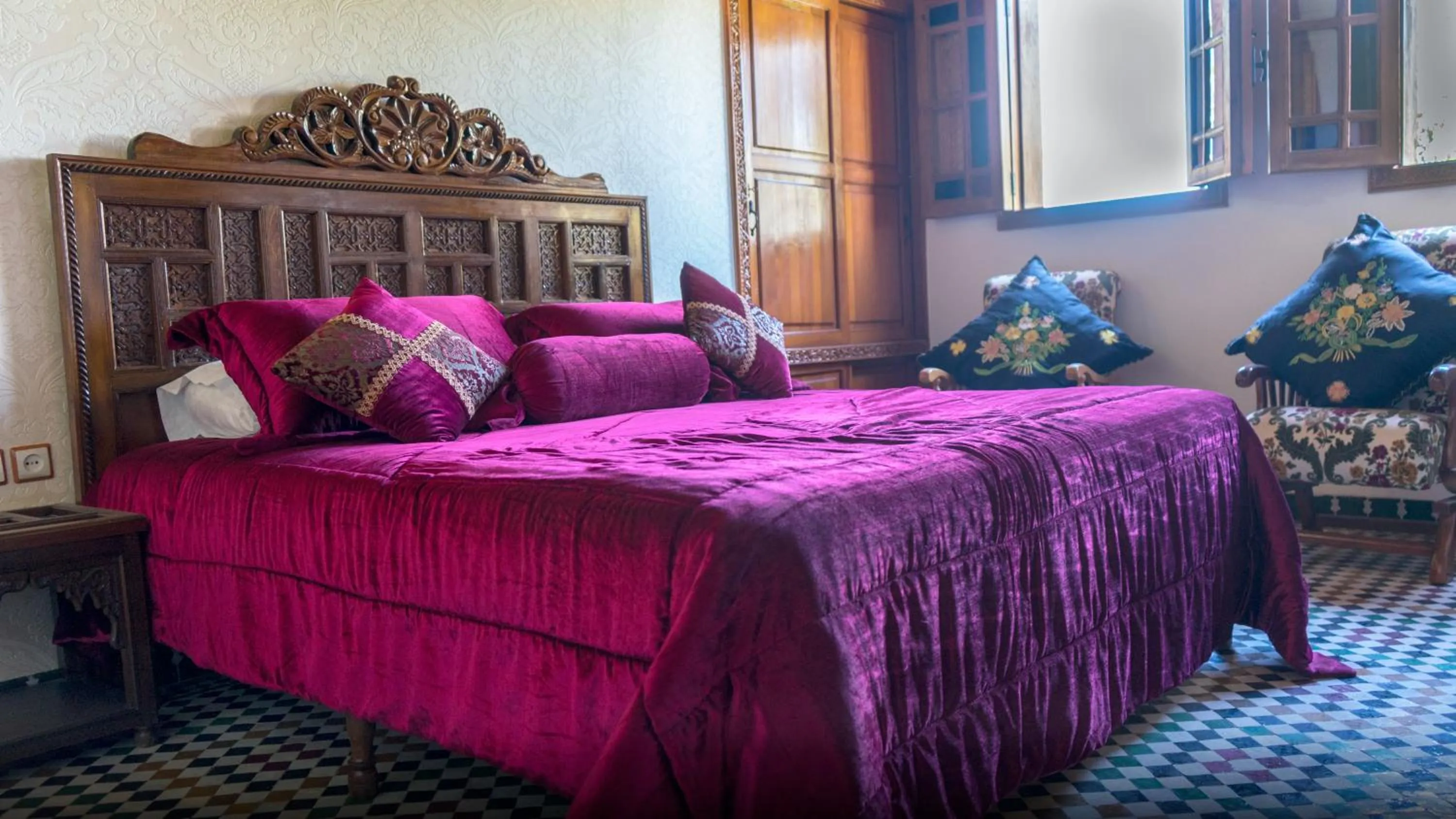 Bed in Riad Dar El Ouedghiri