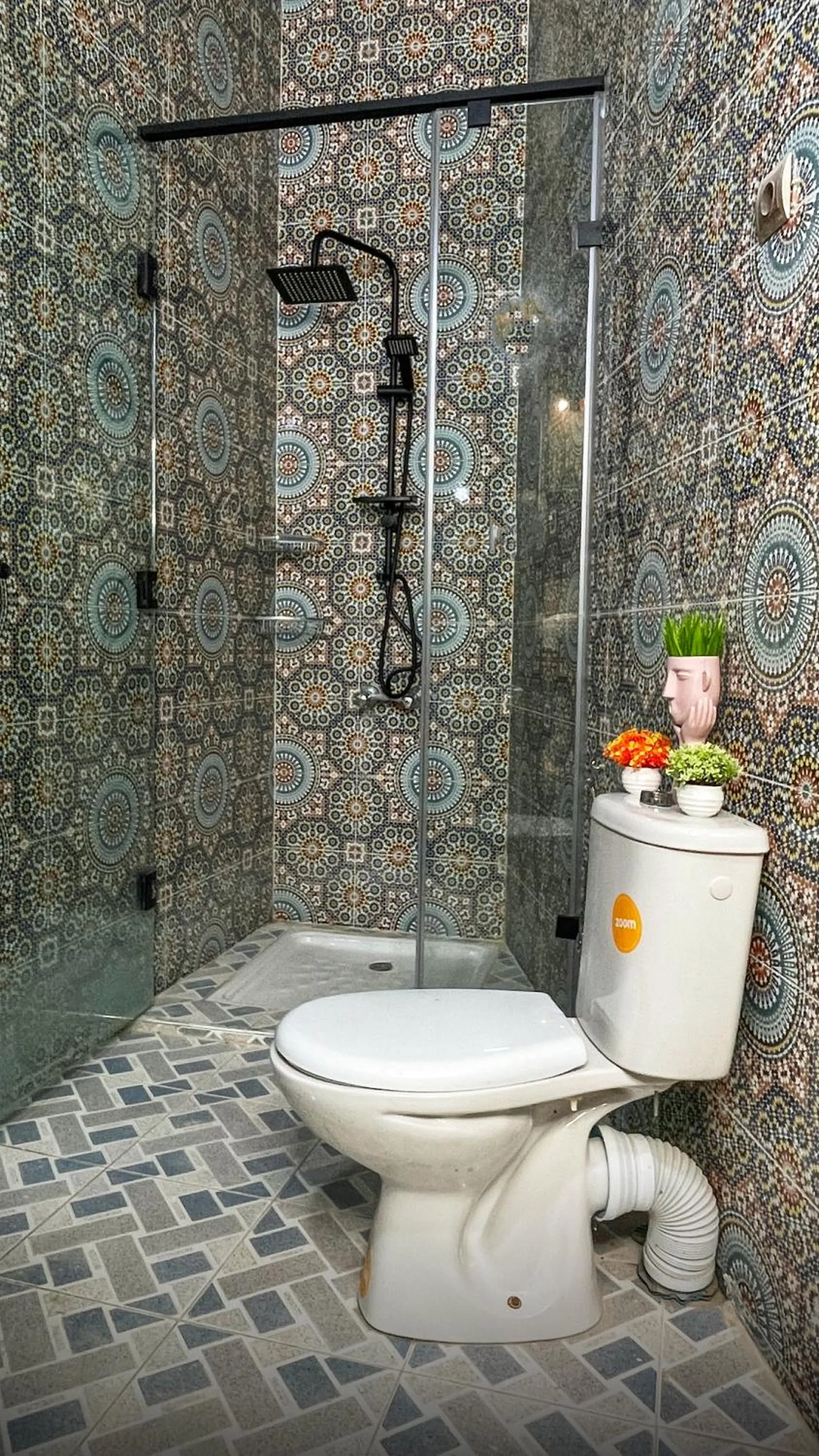 Shower in Riad Dar El Ouedghiri