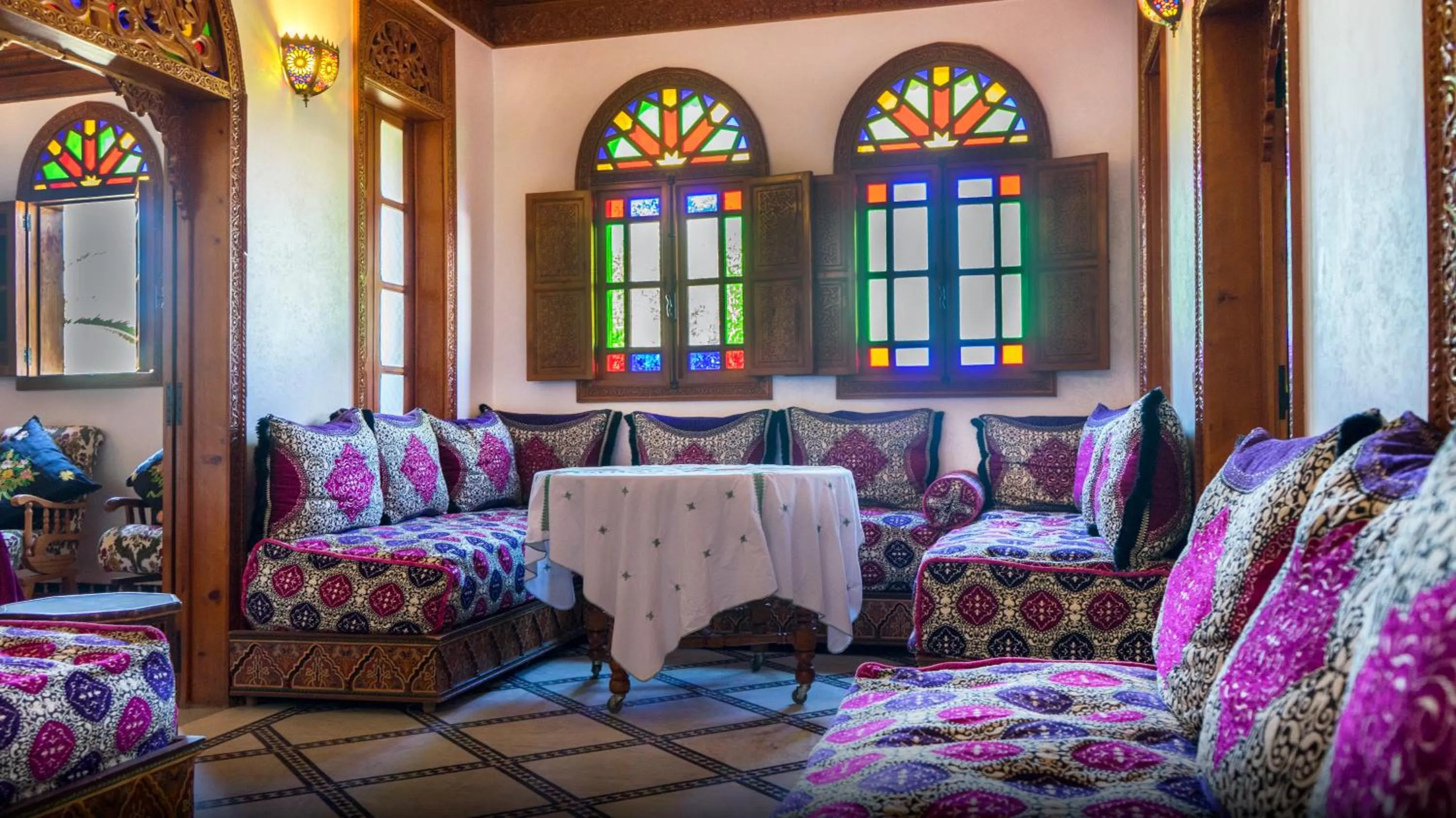 Bed in Riad Dar El Ouedghiri