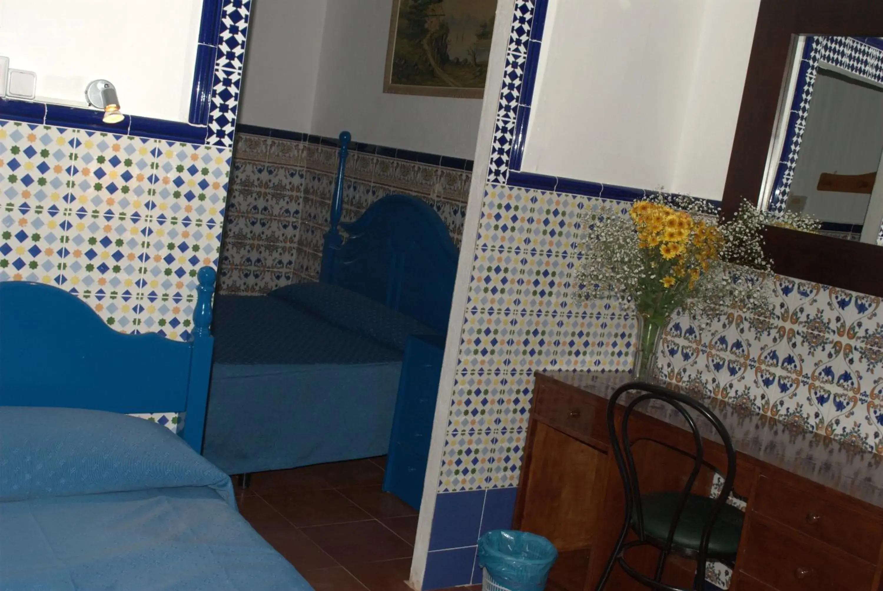 Triple Room with Private Bathroom in Pensión Santa María la Blanca Triple Room with Private Bathroom in Pensión Santa María la Blanca