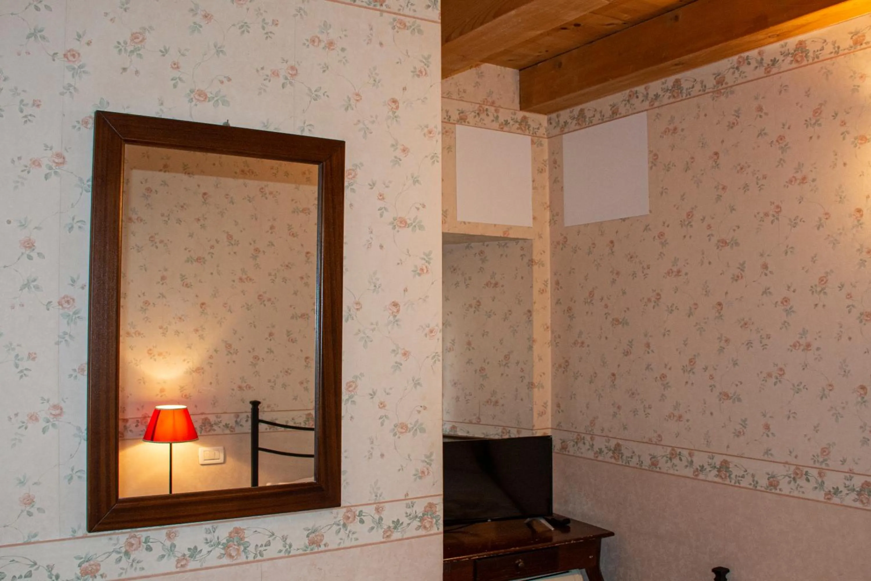 TV and multimedia in Hotel Capitelli