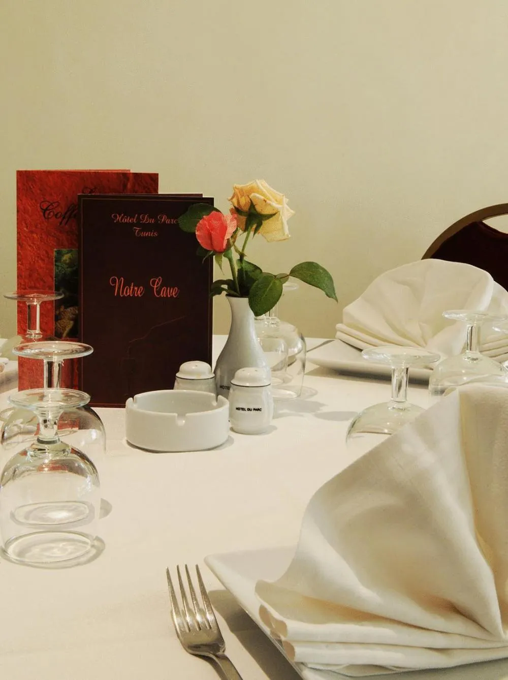 Restaurant/places to eat in Hotel du Parc