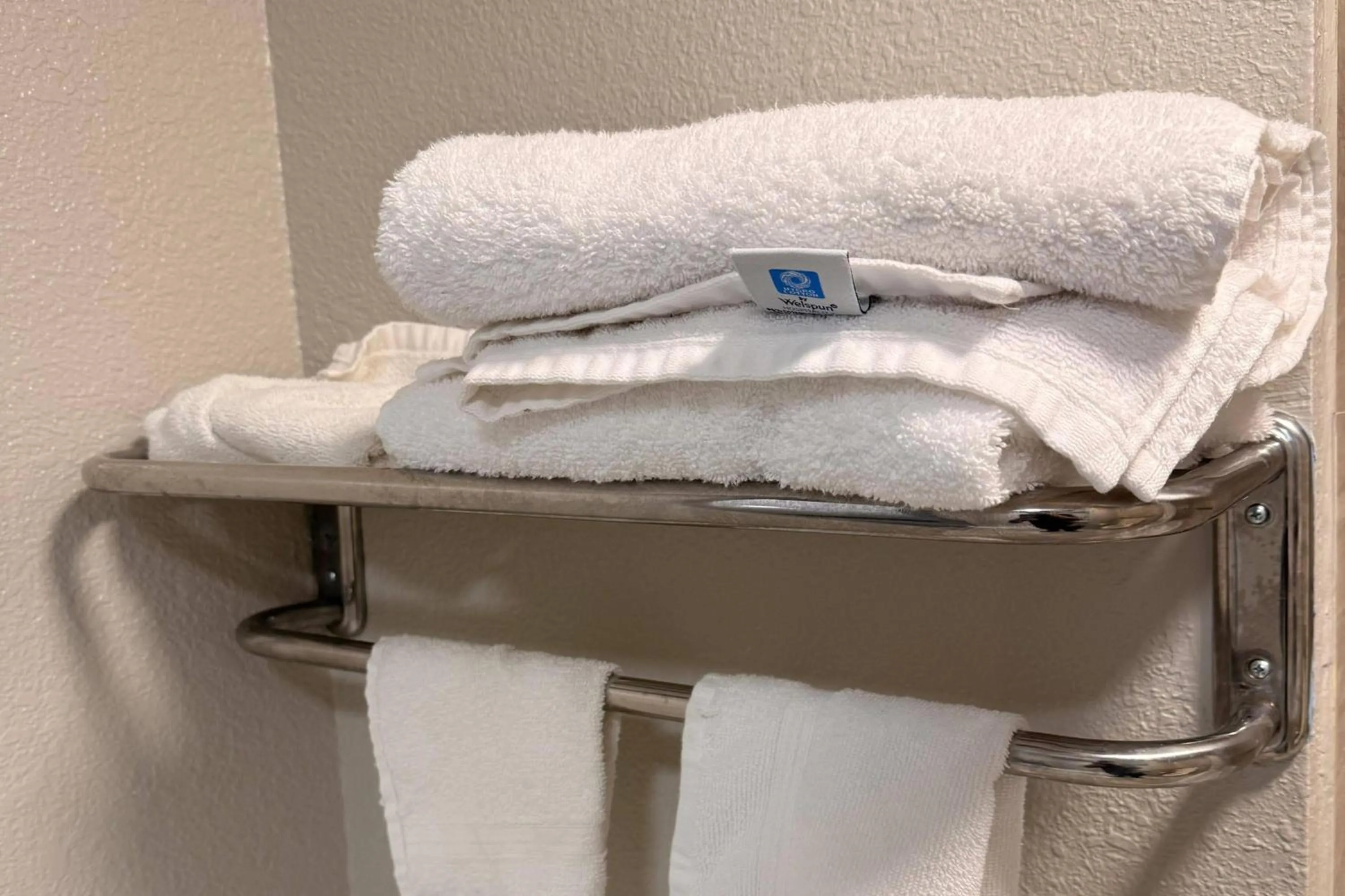 Bathroom in Days Inn by Wyndham Ruther Glen Kings Dominion Area