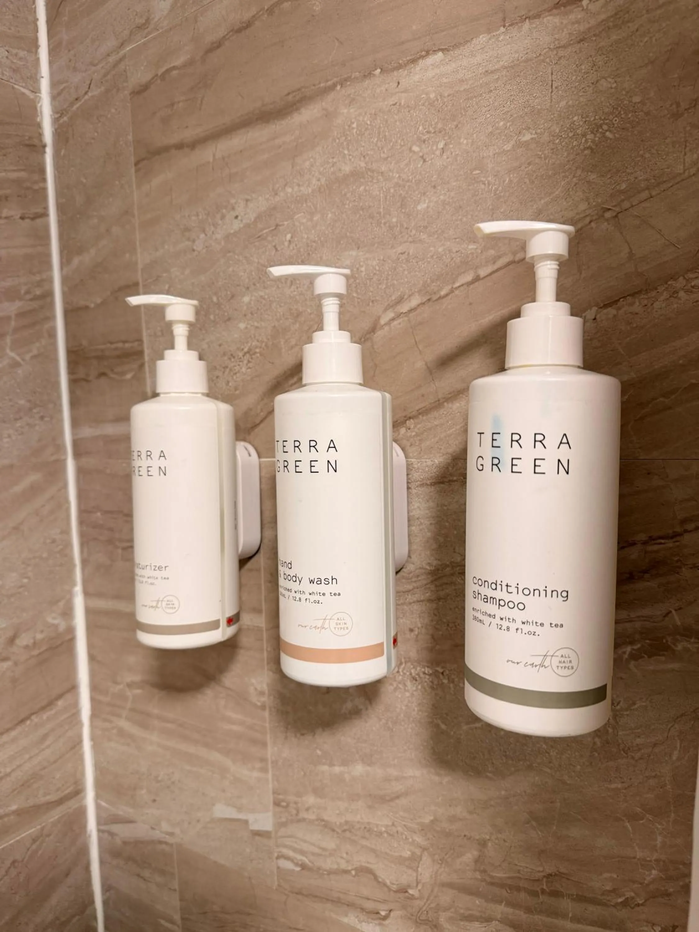 Bathroom in Days Inn by Wyndham Ruther Glen Kings Dominion Area