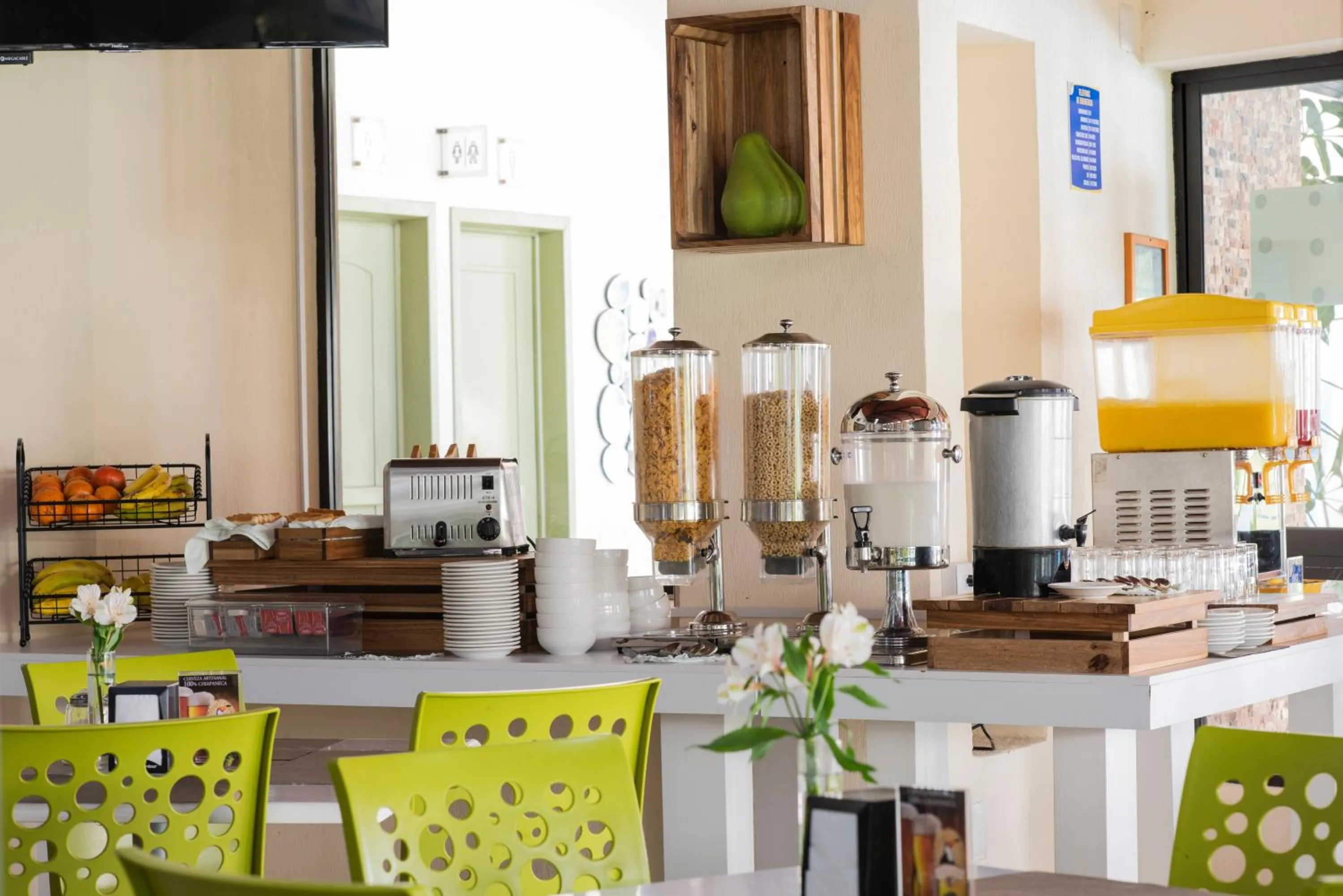 Breakfast in Hotel Palace Inn