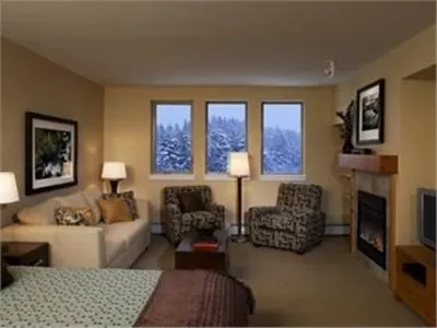 Photo of the whole room in Fraser Crossing and Founders Pointe