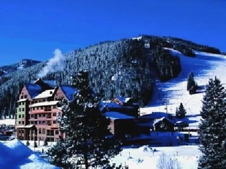 Natural landscape in Zephyr Mountain Lodge