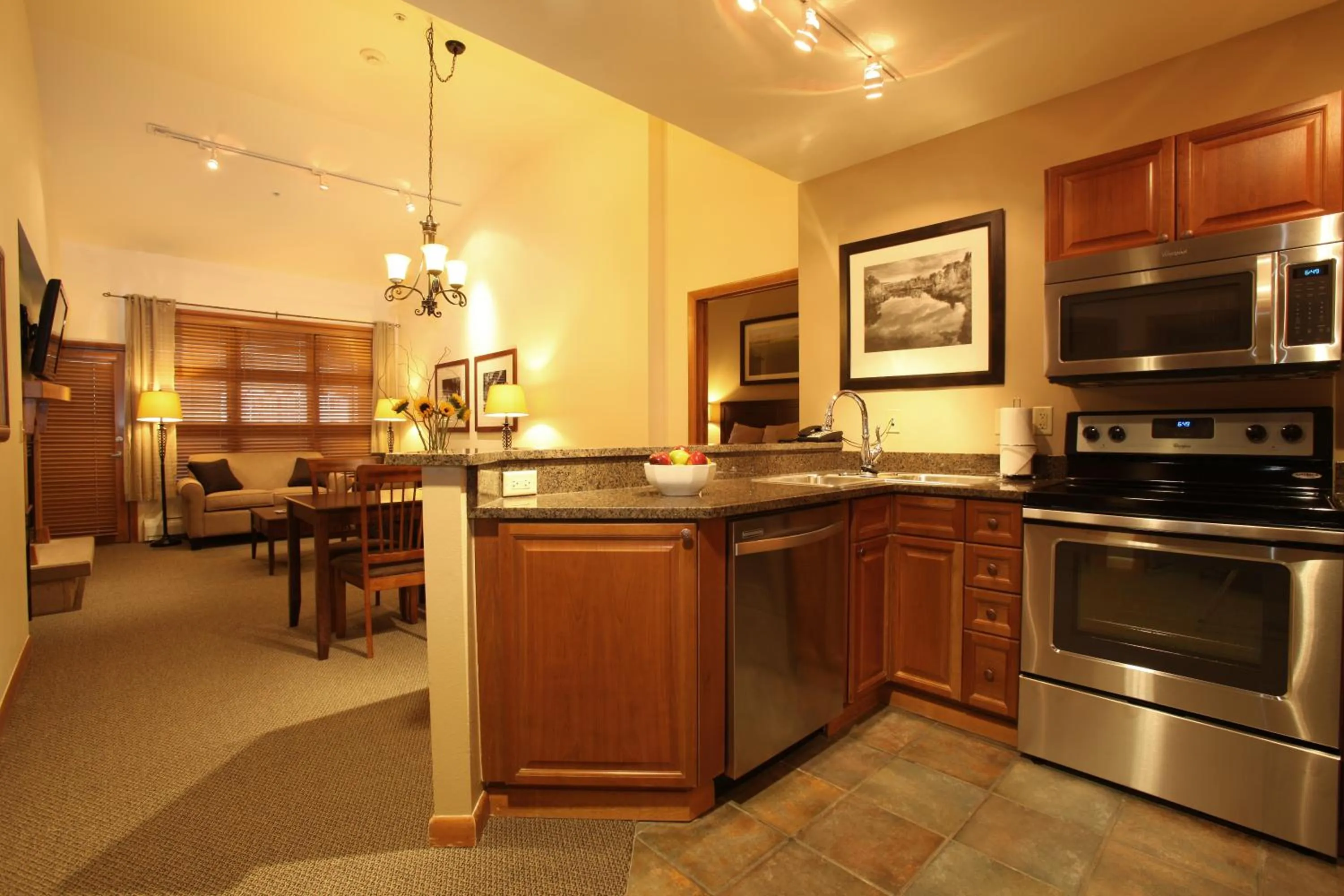 Kitchen or kitchenette in Zephyr Mountain Lodge