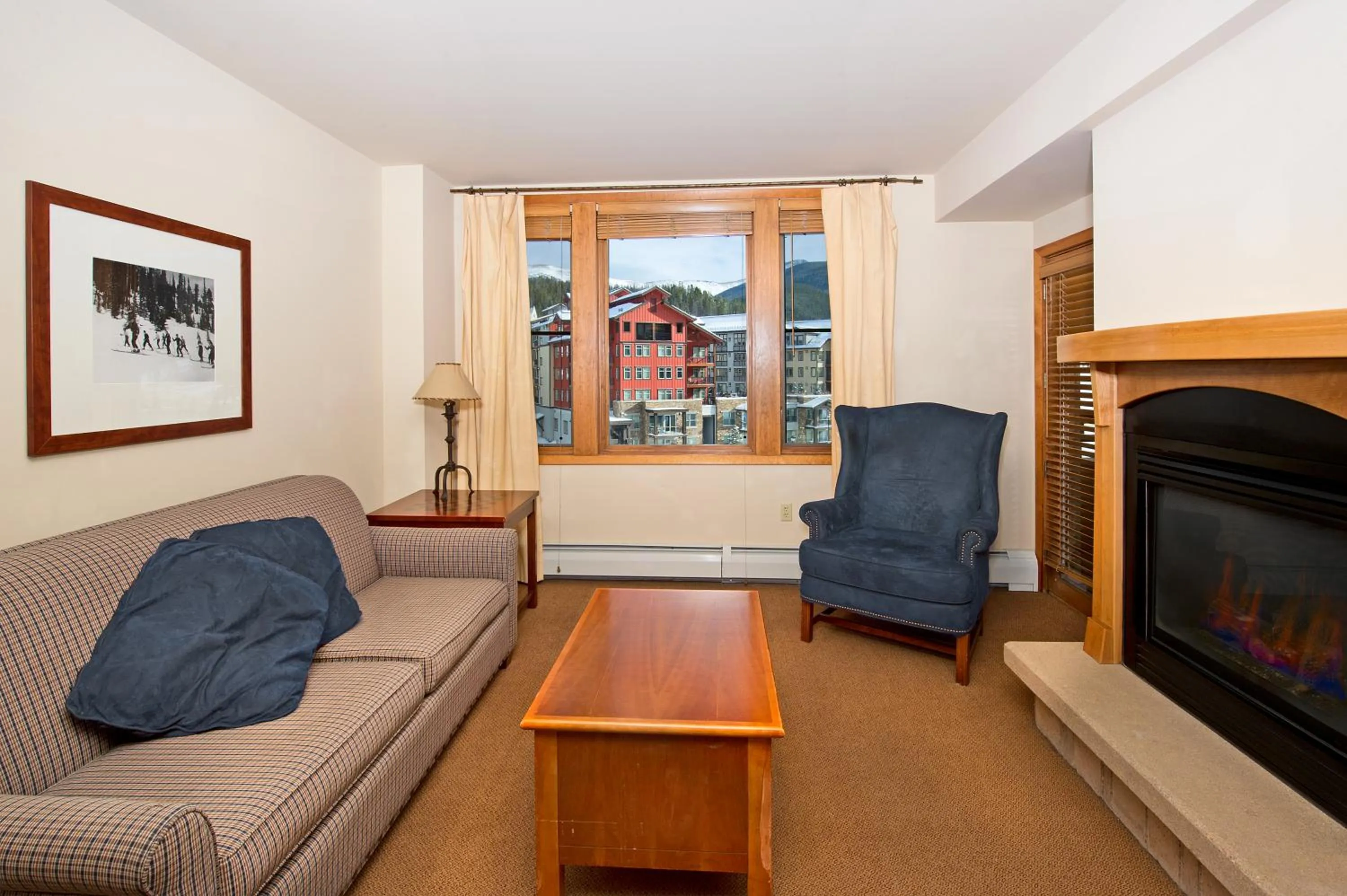 Living room in Zephyr Mountain Lodge