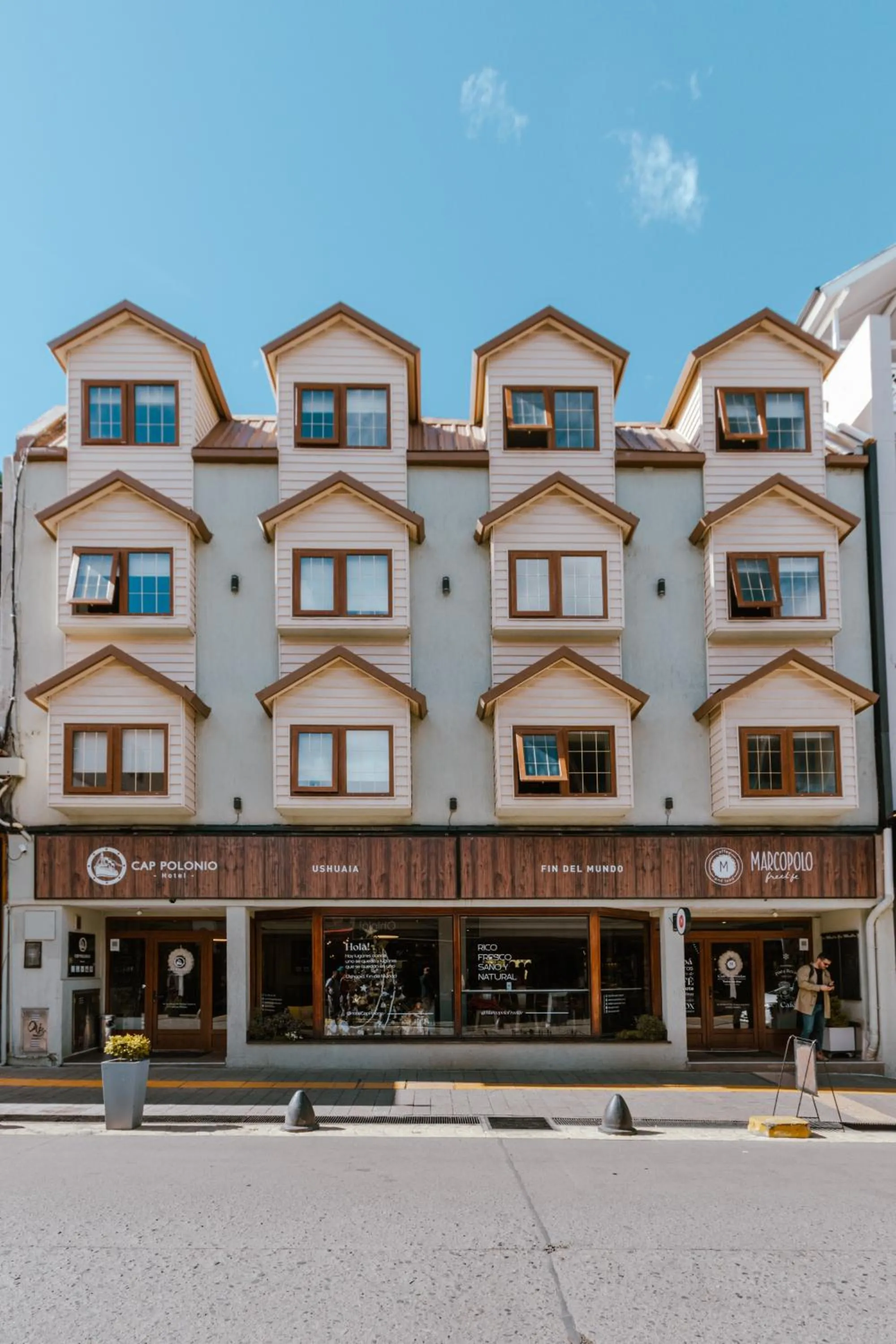Facade/entrance in Hotel Cap Polonio