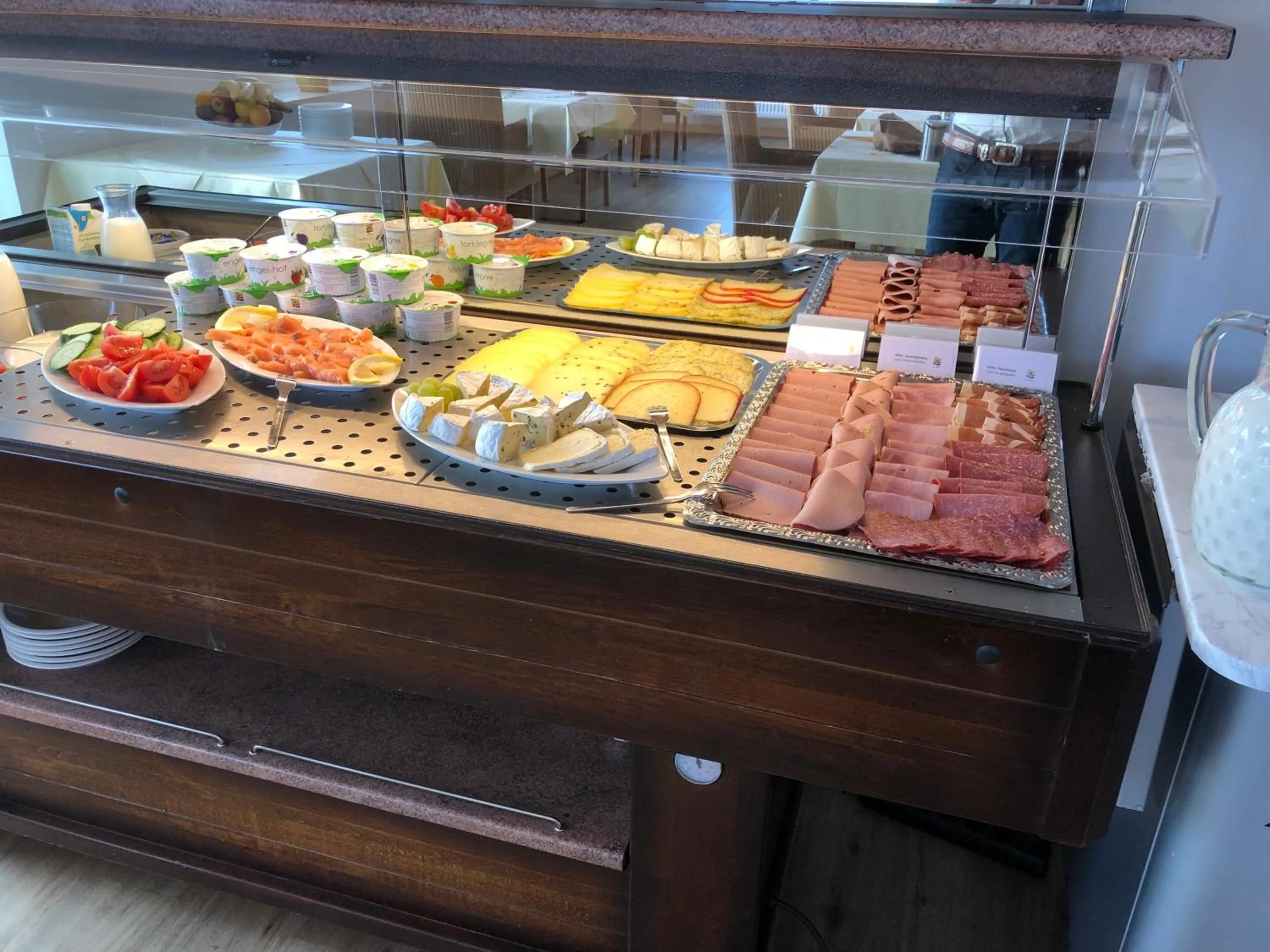 Breakfast in Hotel Löwenstein