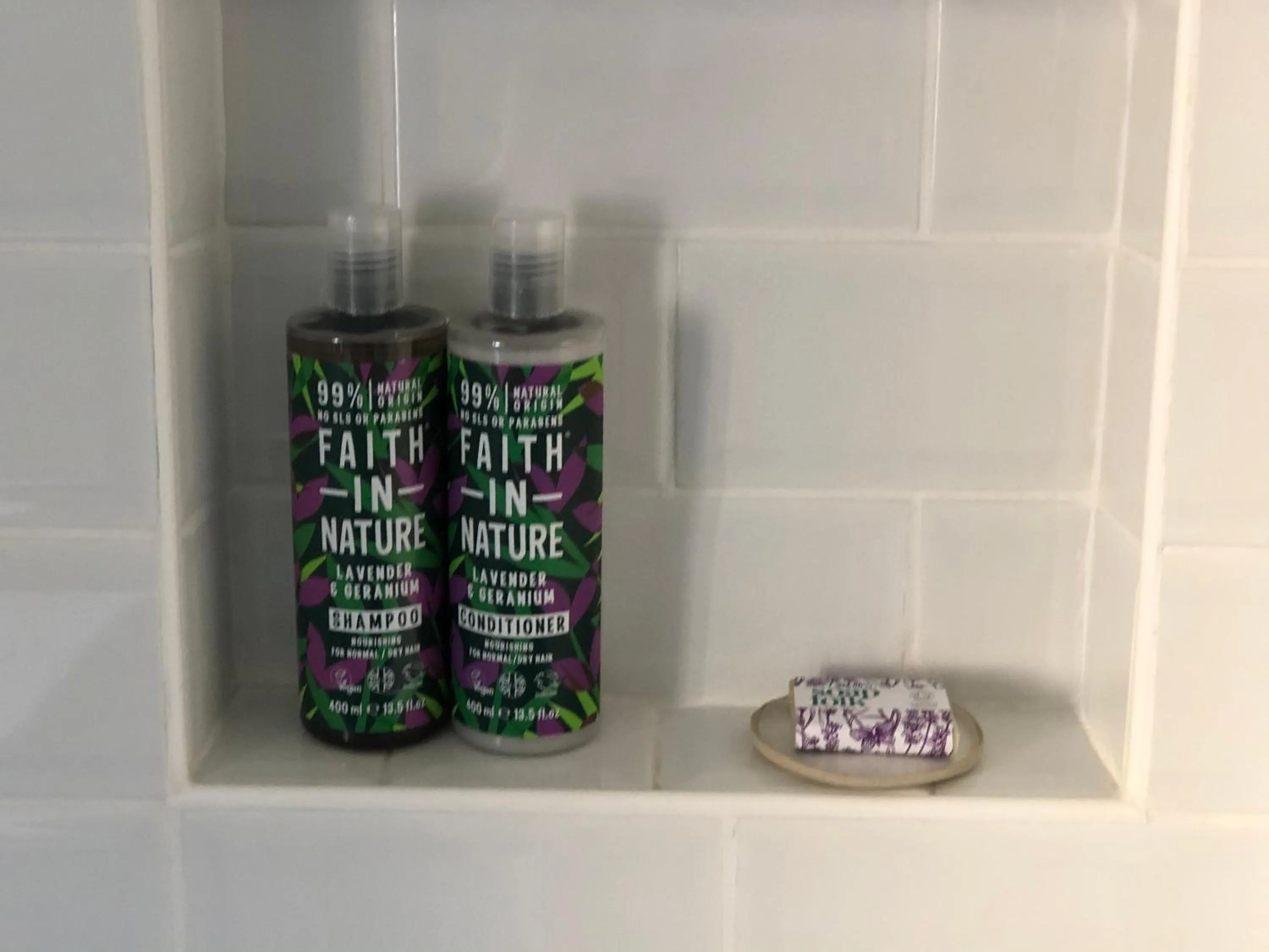 Bathroom in Cotswold Lodge