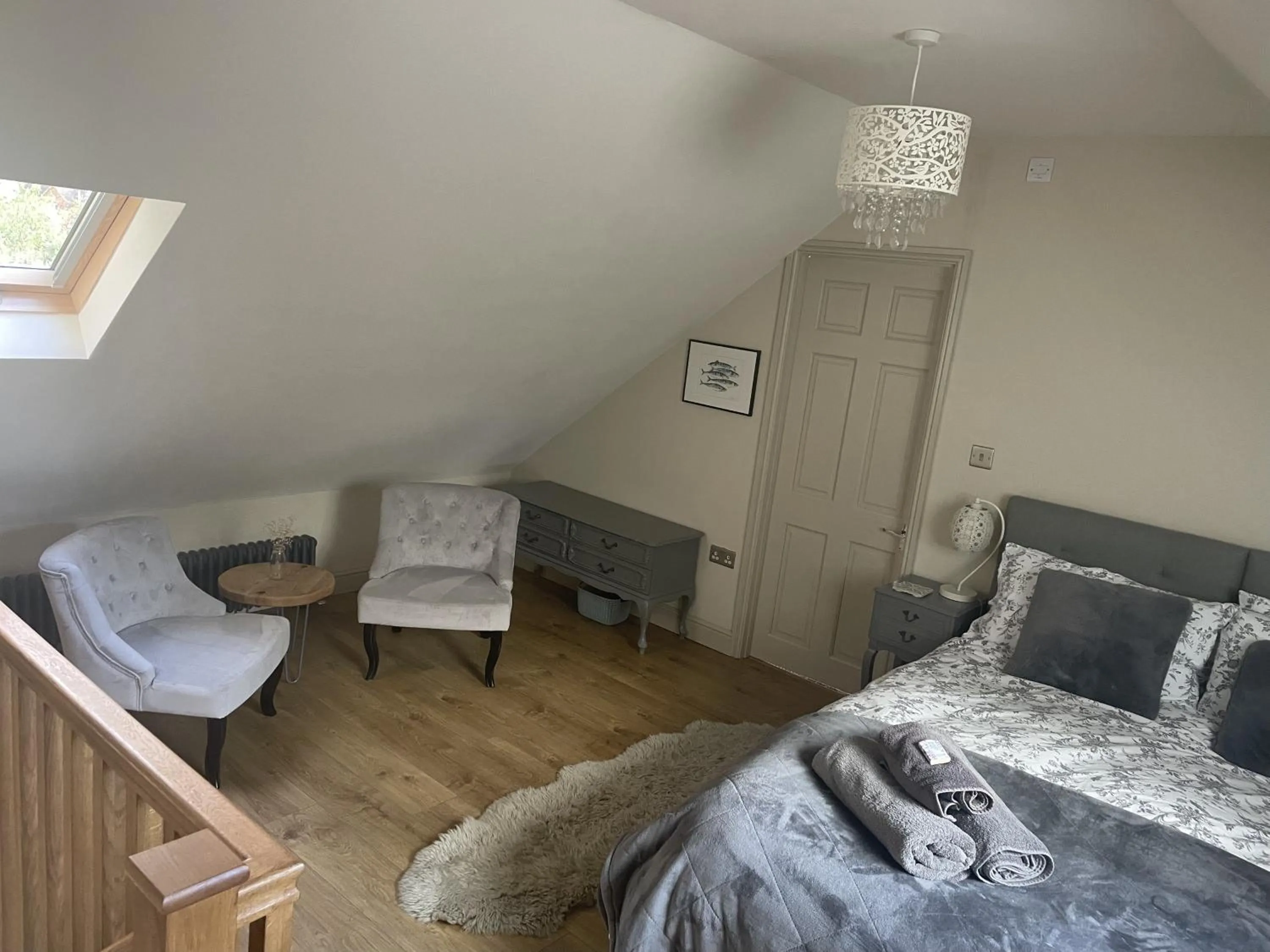 Bedroom, Bed in Cotswold Lodge