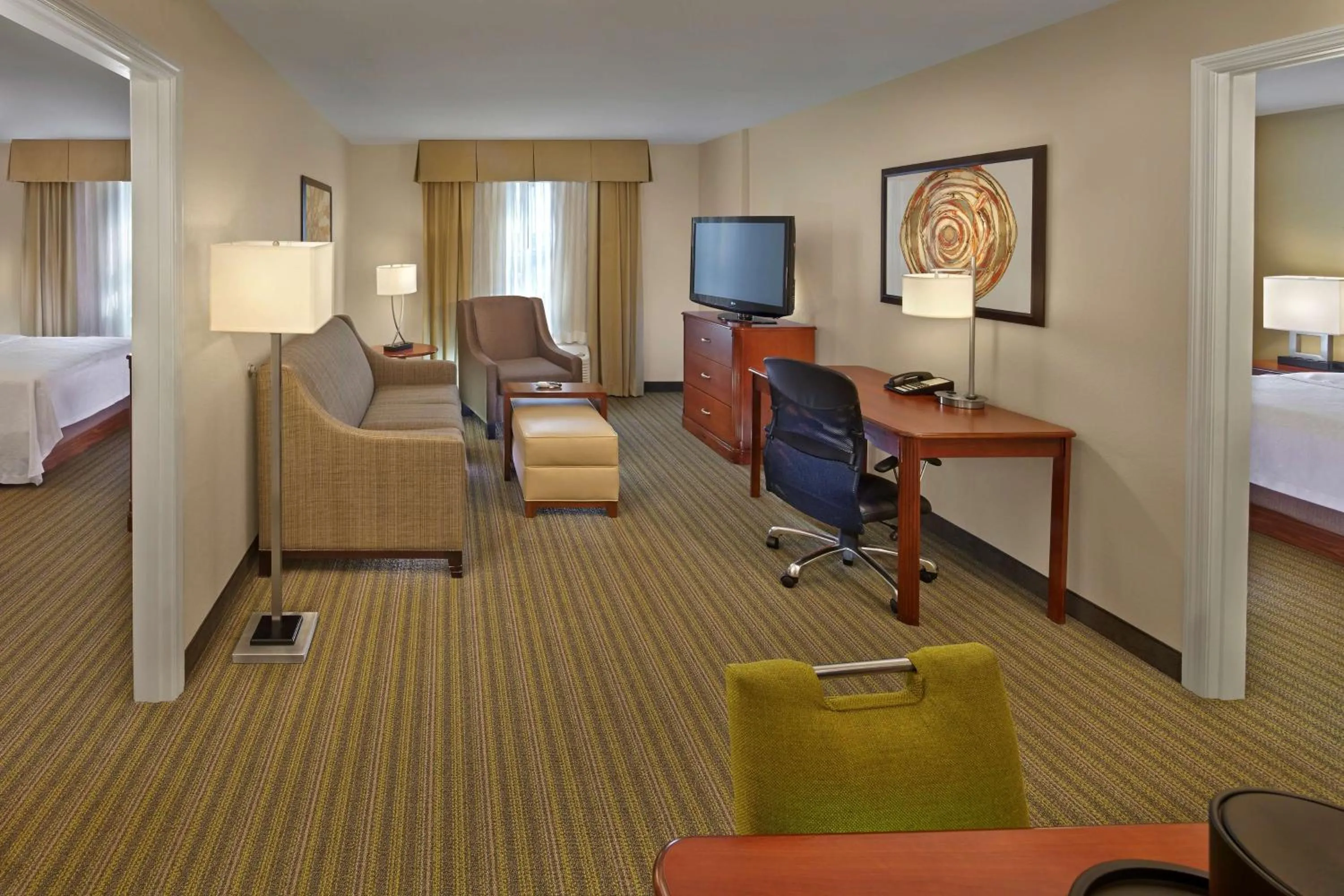 Bed in Homewood Suites by Hilton Daytona Beach Speedway-Airport