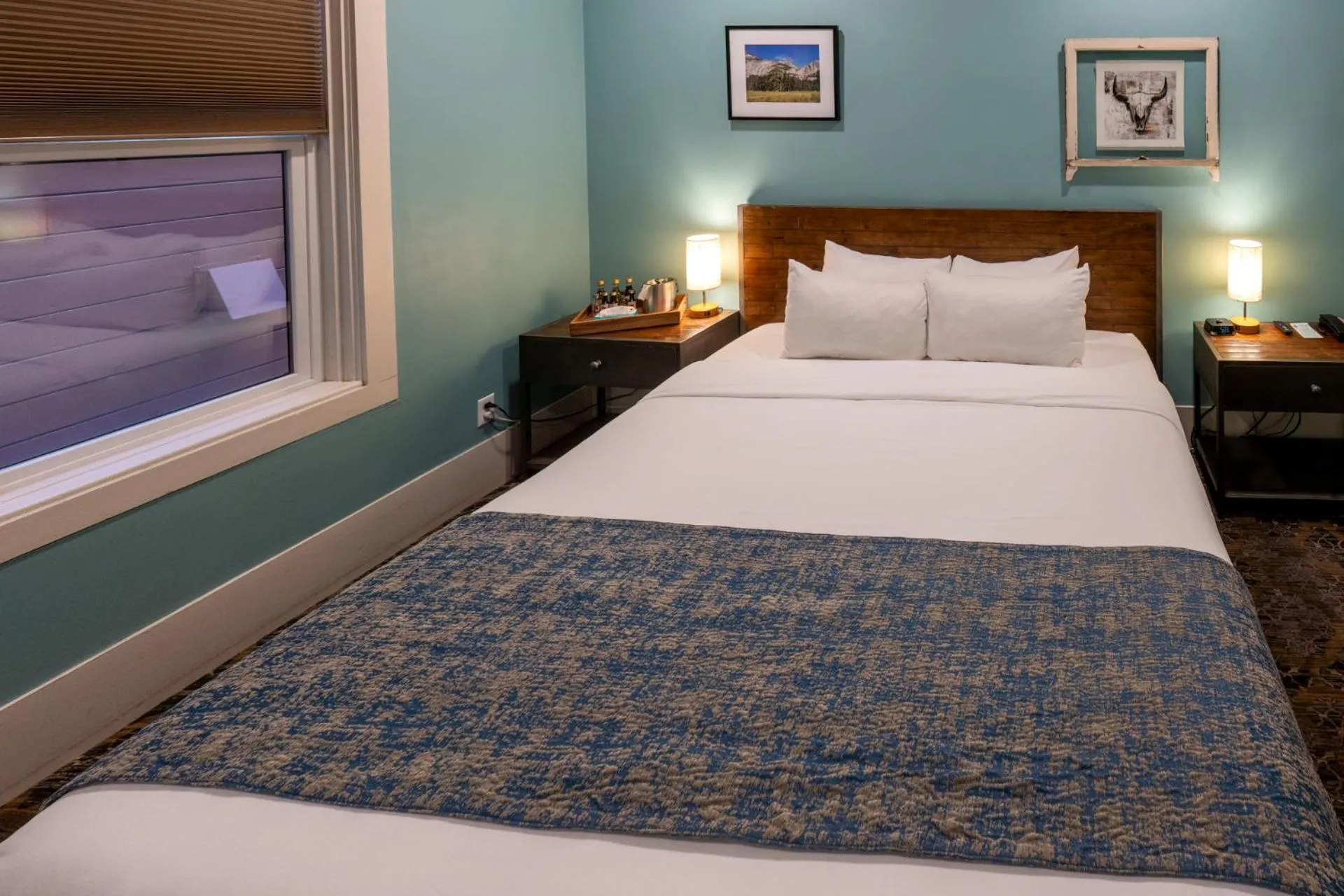 Bed in The Groveland Hotel