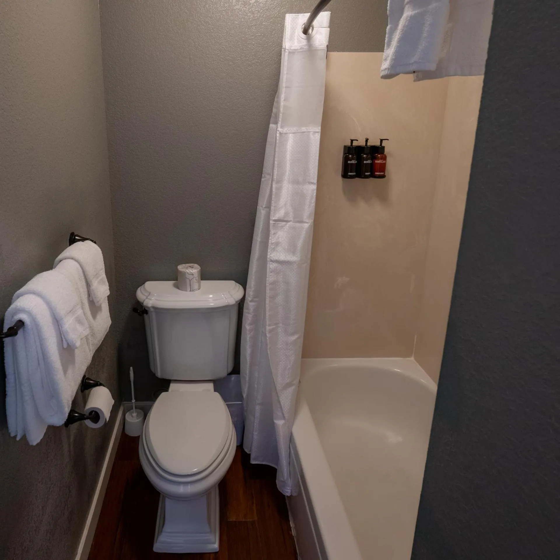 Shower in The Groveland Hotel