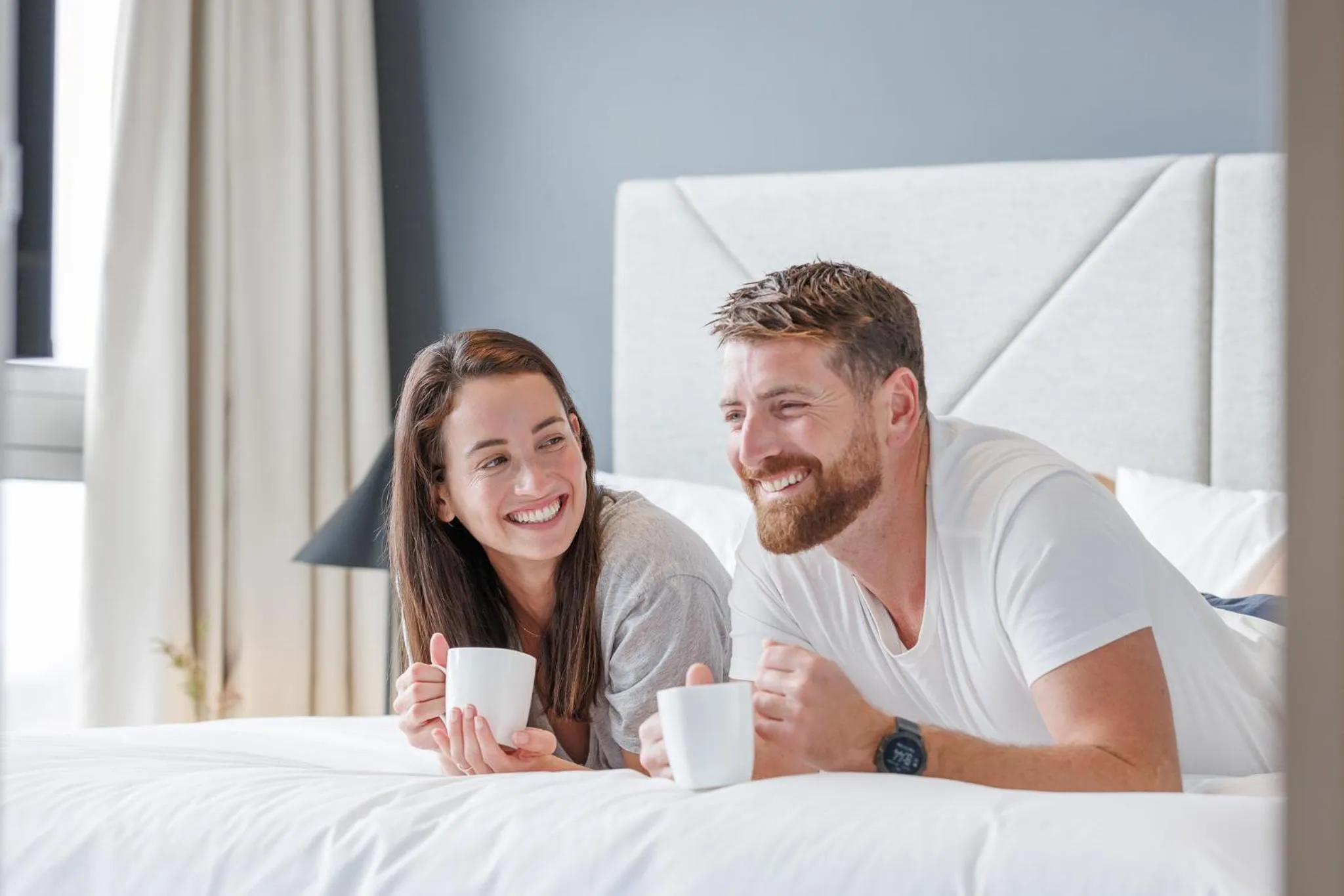 Bed in Meriton Suites Zetland